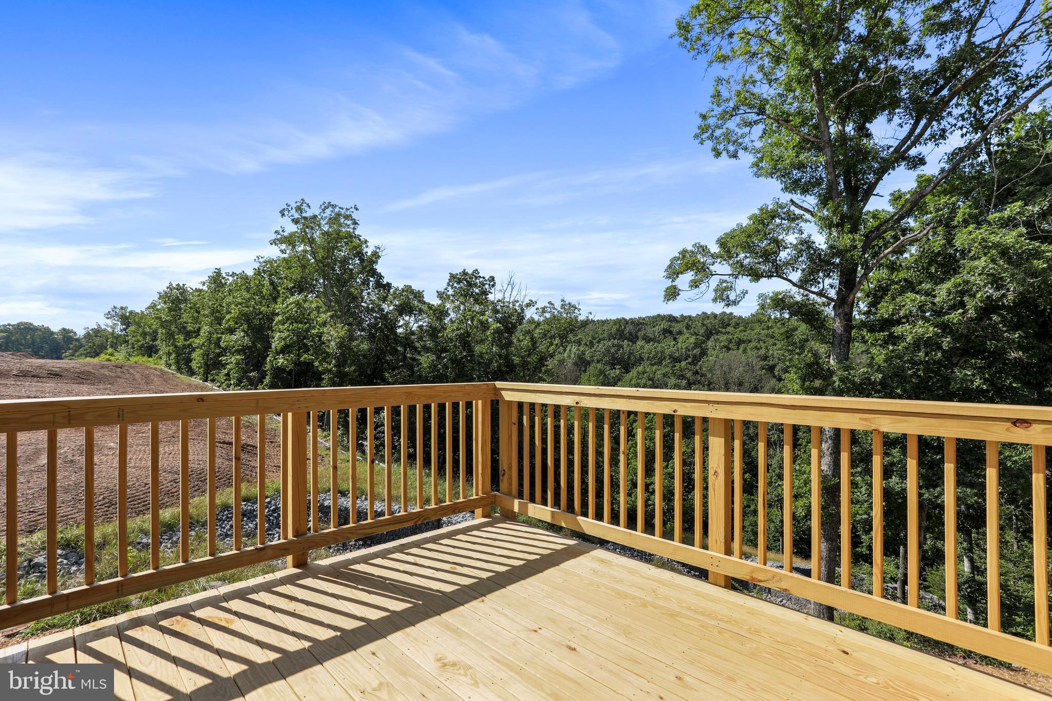 MIDDLE CREEK VISTAS - Residential