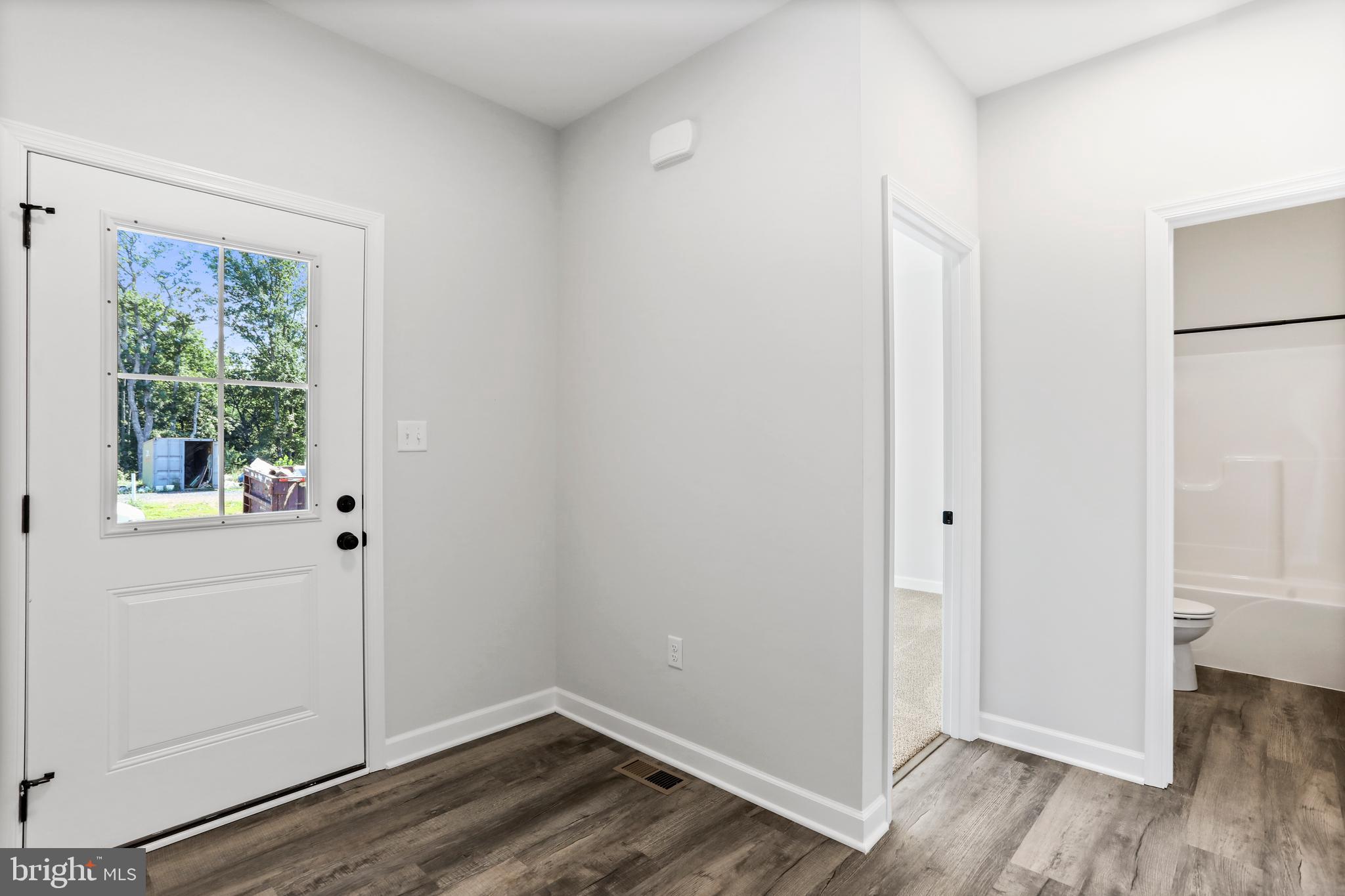 MIDDLE CREEK VISTAS - Residential