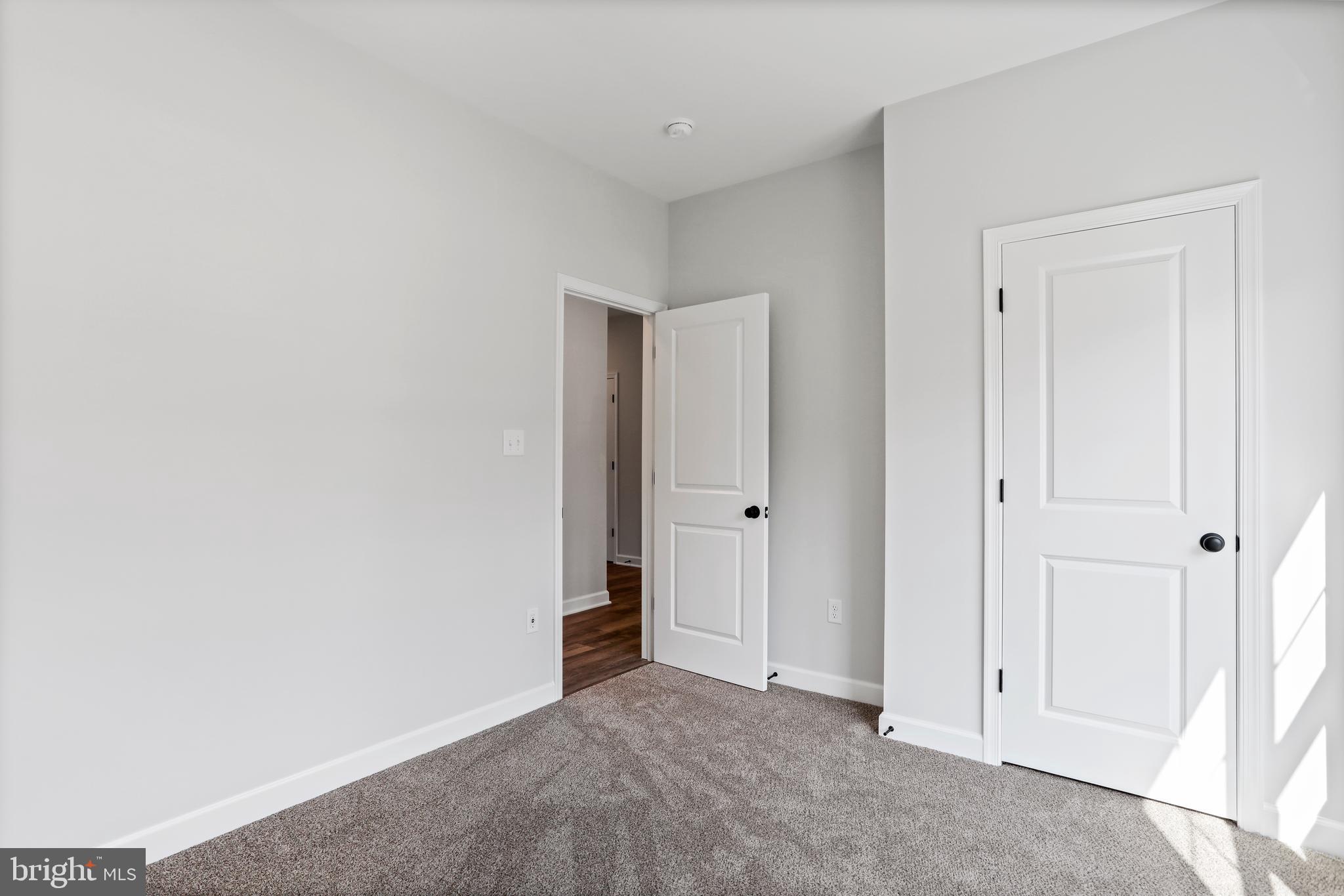 MIDDLE CREEK VISTAS - Residential