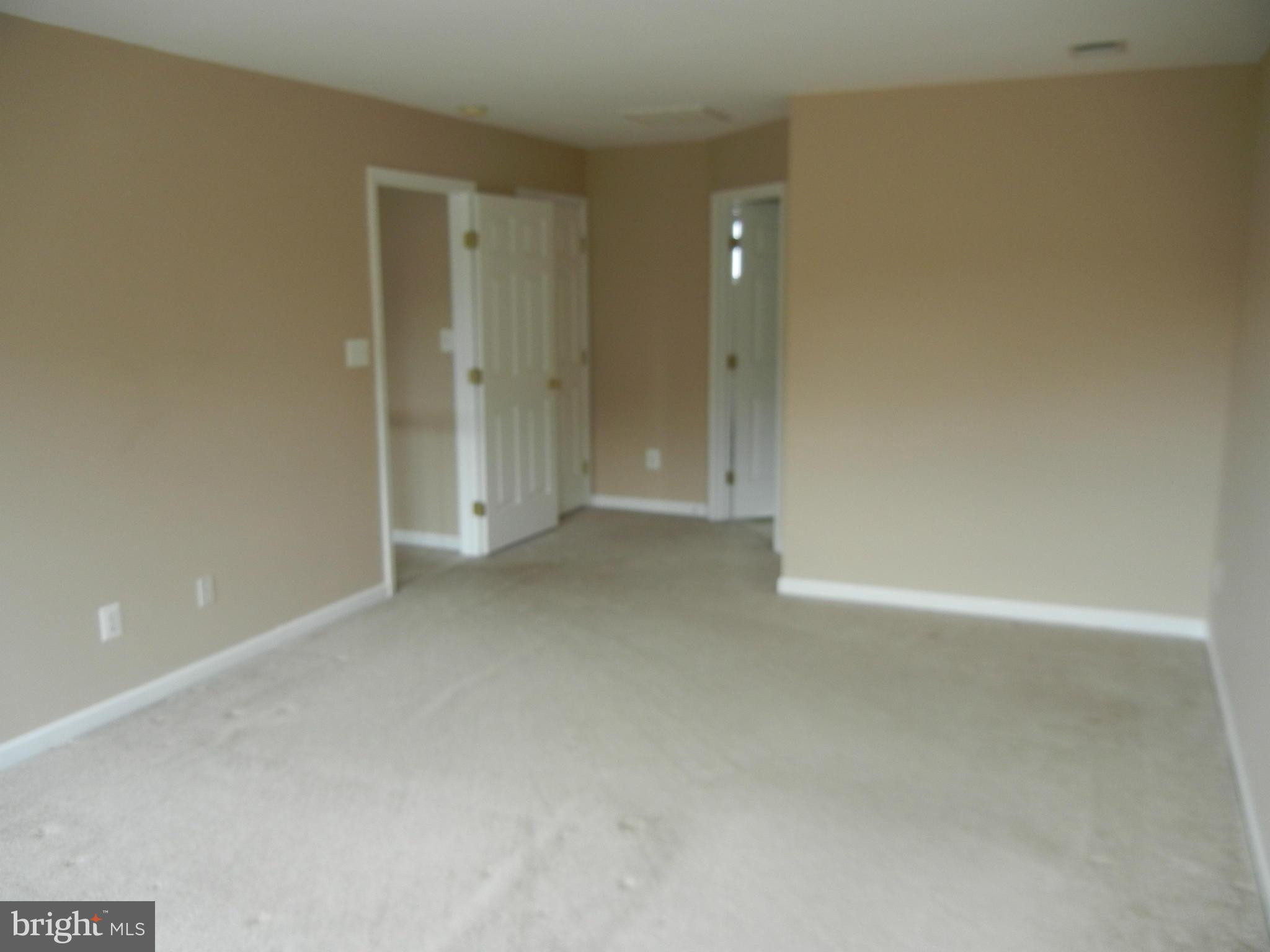 BROOKE FARM - Residential