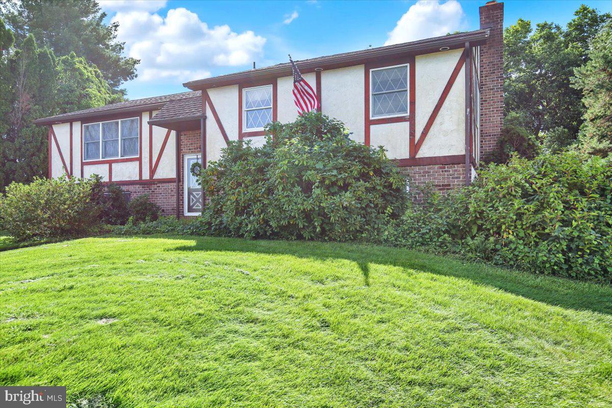 716 TAMARACK TRAIL