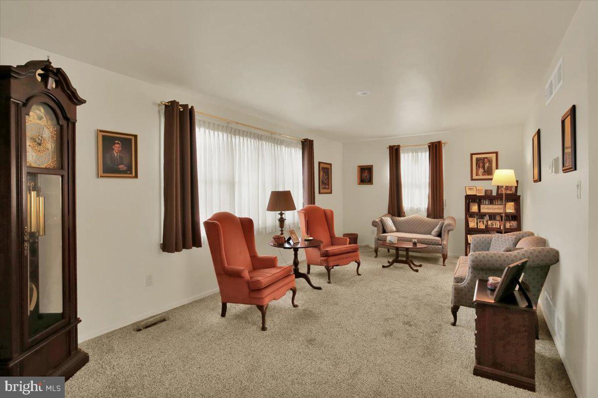 716 TAMARACK TRAIL