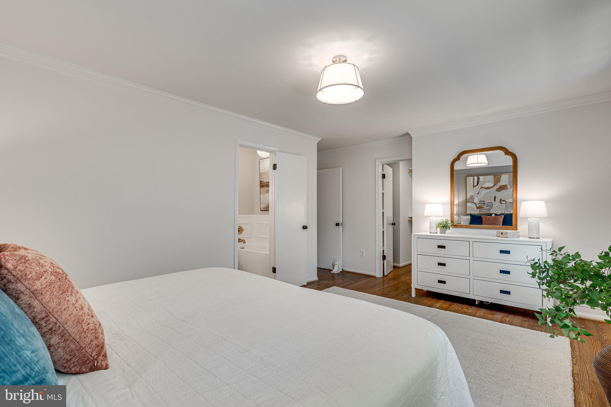 KINGS PARK WEST - Residential