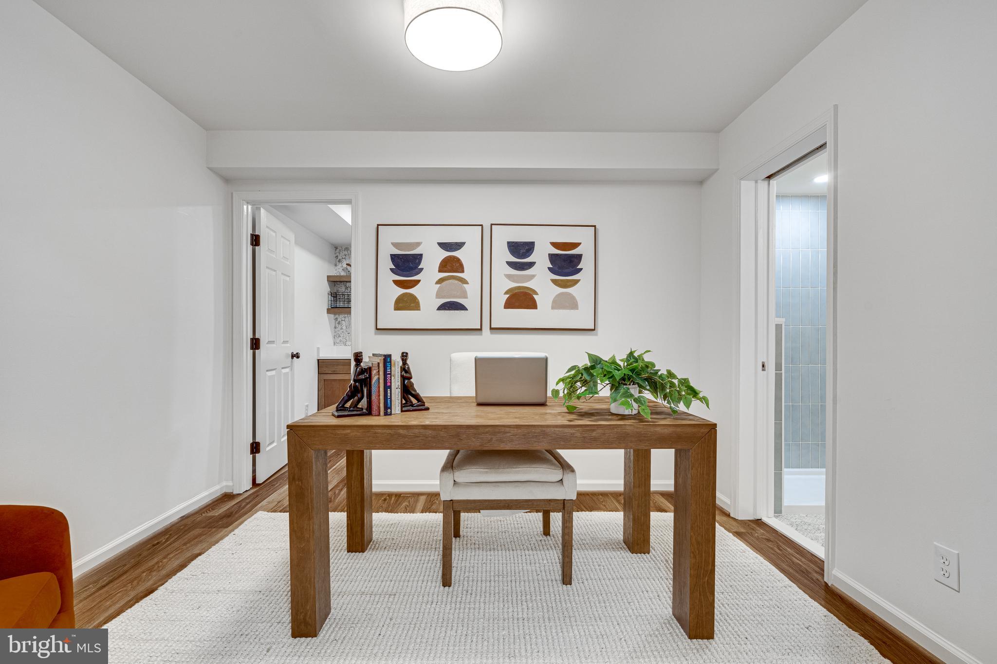 KINGS PARK WEST - Residential