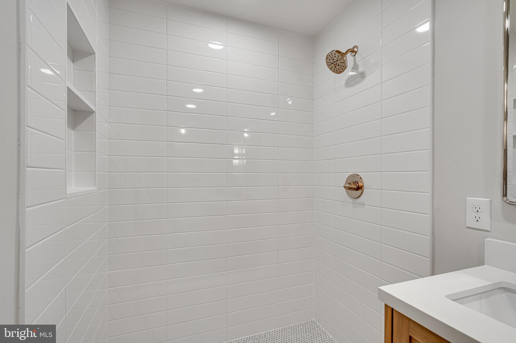 KINGS PARK WEST - Residential