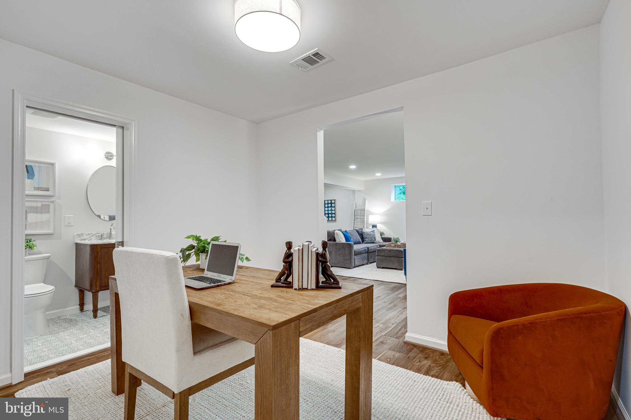 KINGS PARK WEST - Residential