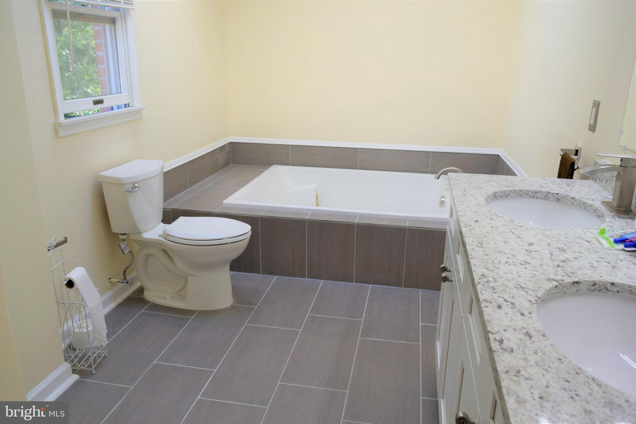 DALE CITY - Residential