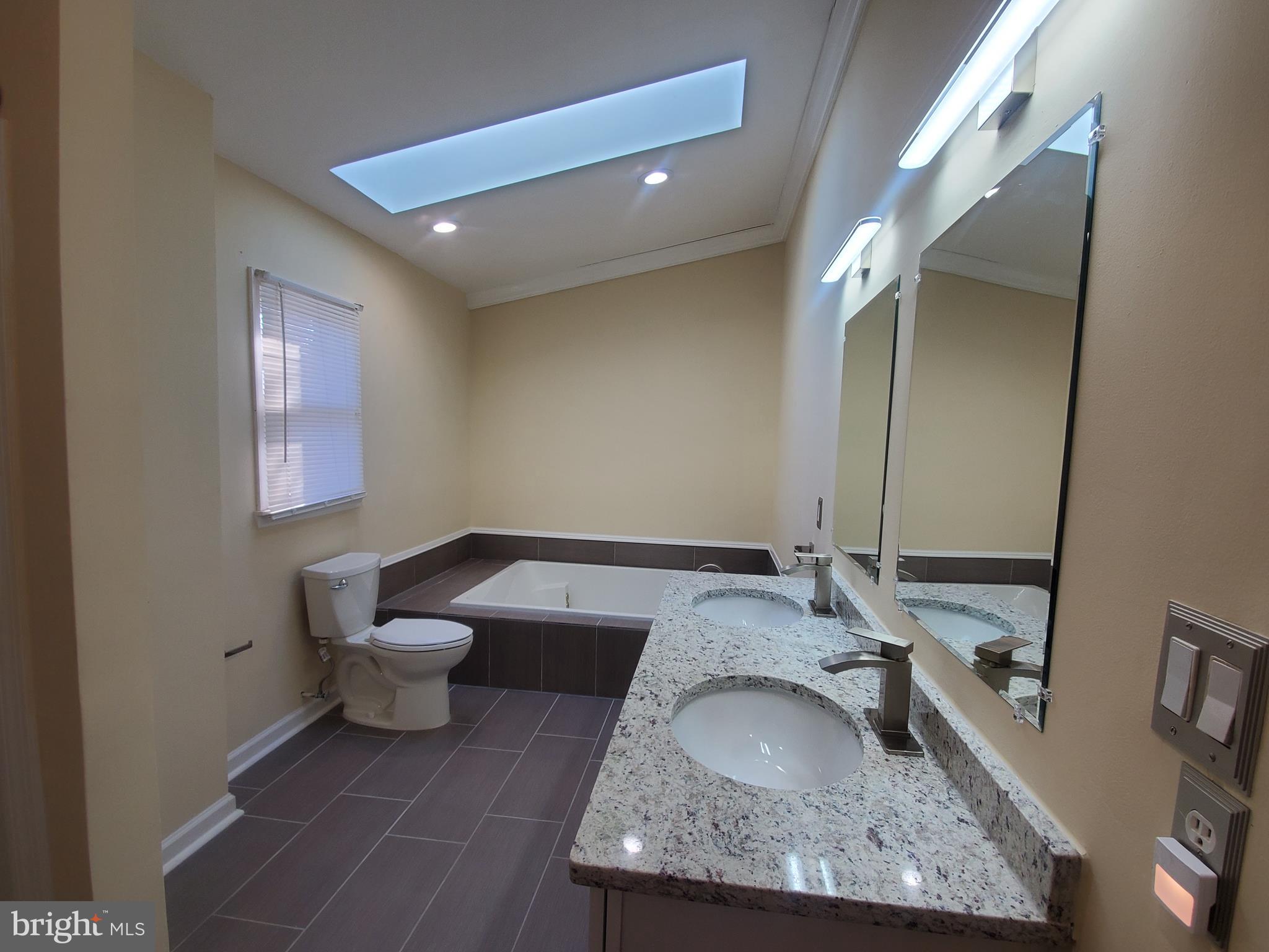 DALE CITY - Residential