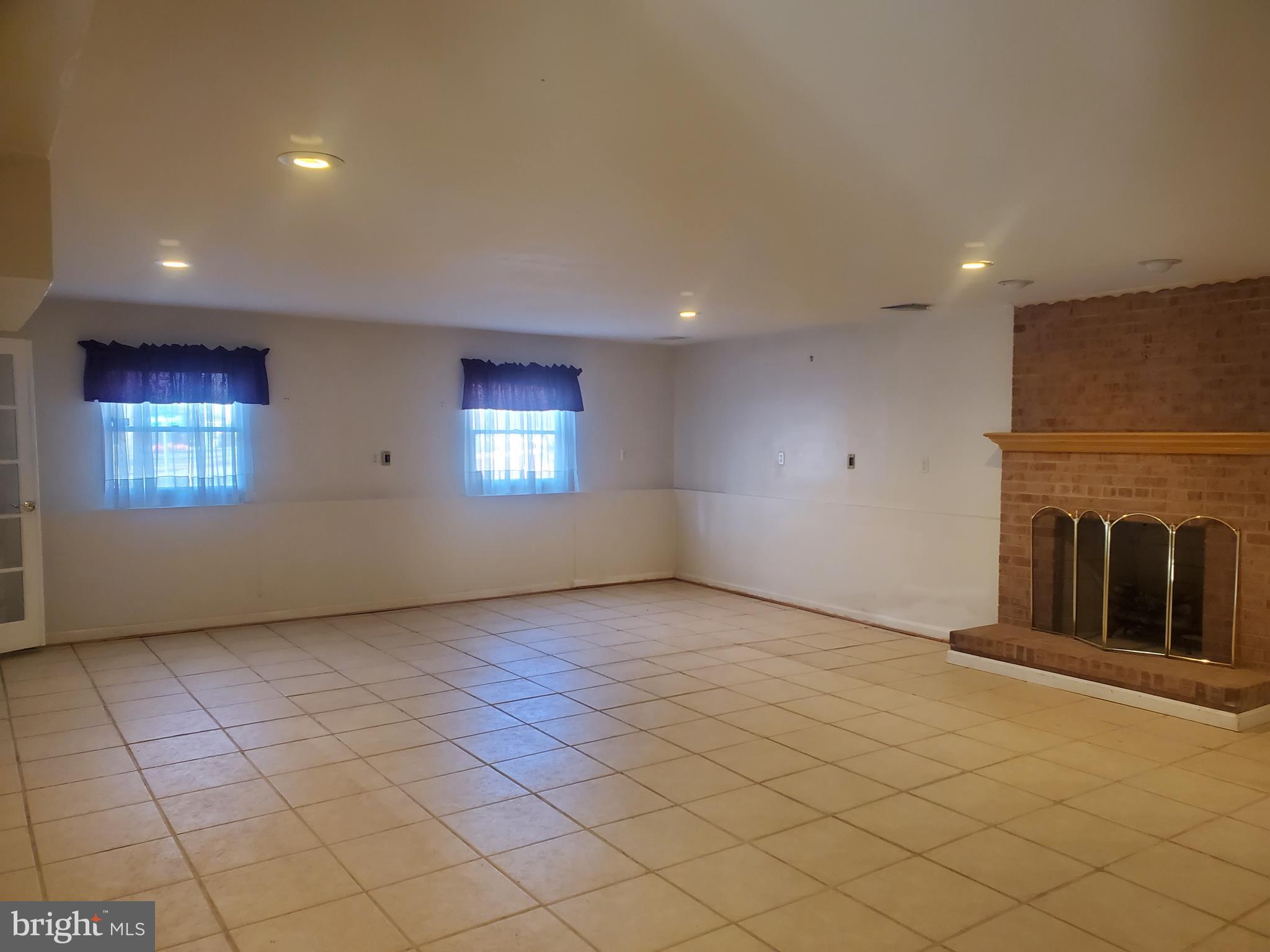 DALE CITY - Residential