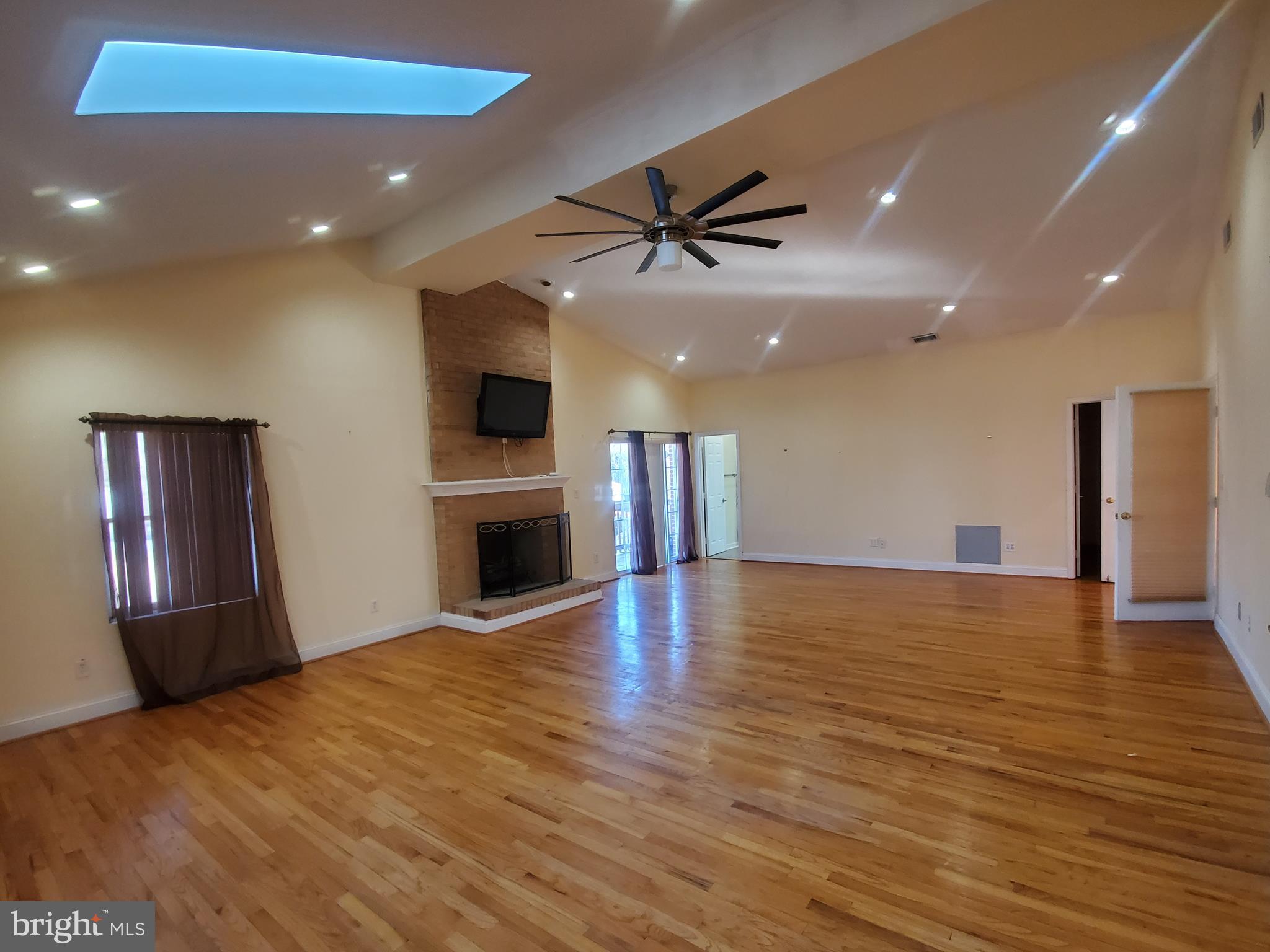 DALE CITY - Residential