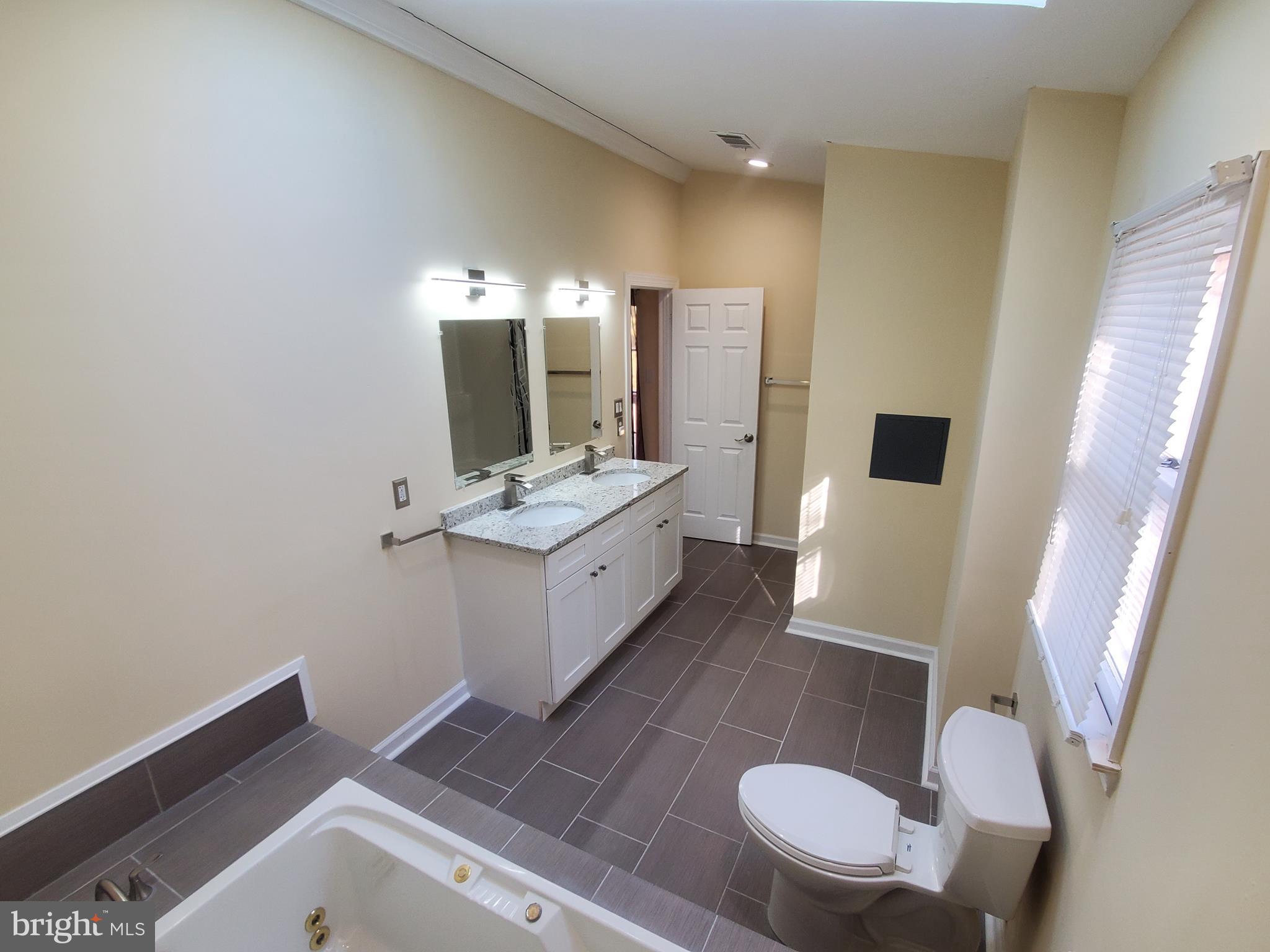 DALE CITY - Residential