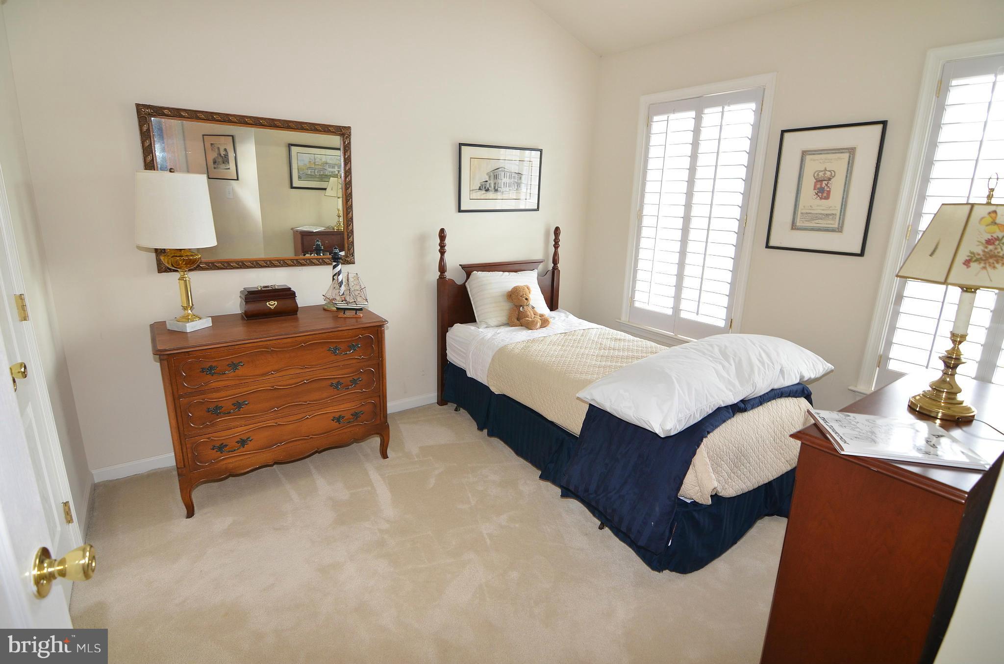 ST ANDREWS CONDOMINIUMS AT BAY HILLS - Residential