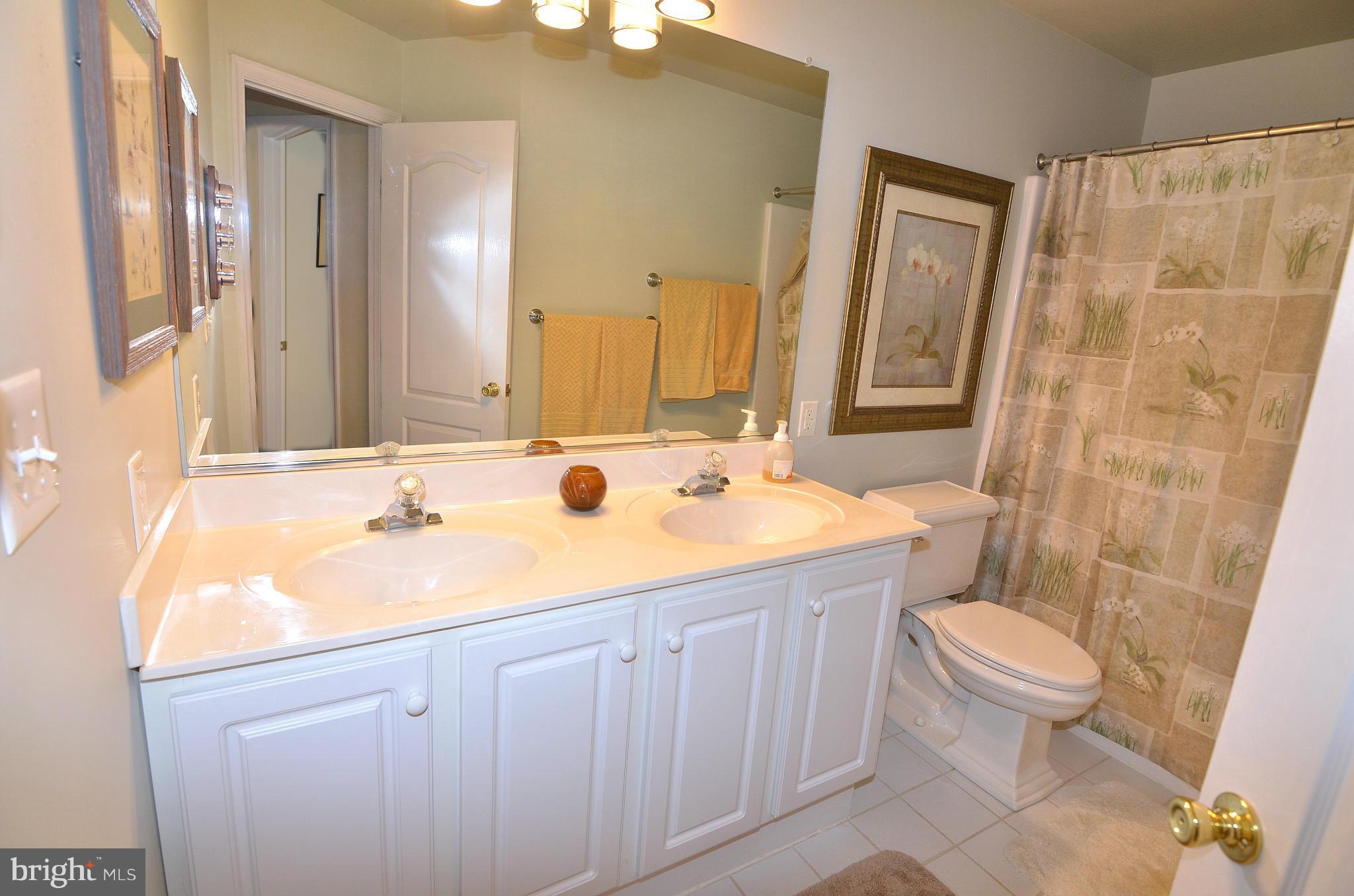 ST ANDREWS CONDOMINIUMS AT BAY HILLS - Residential