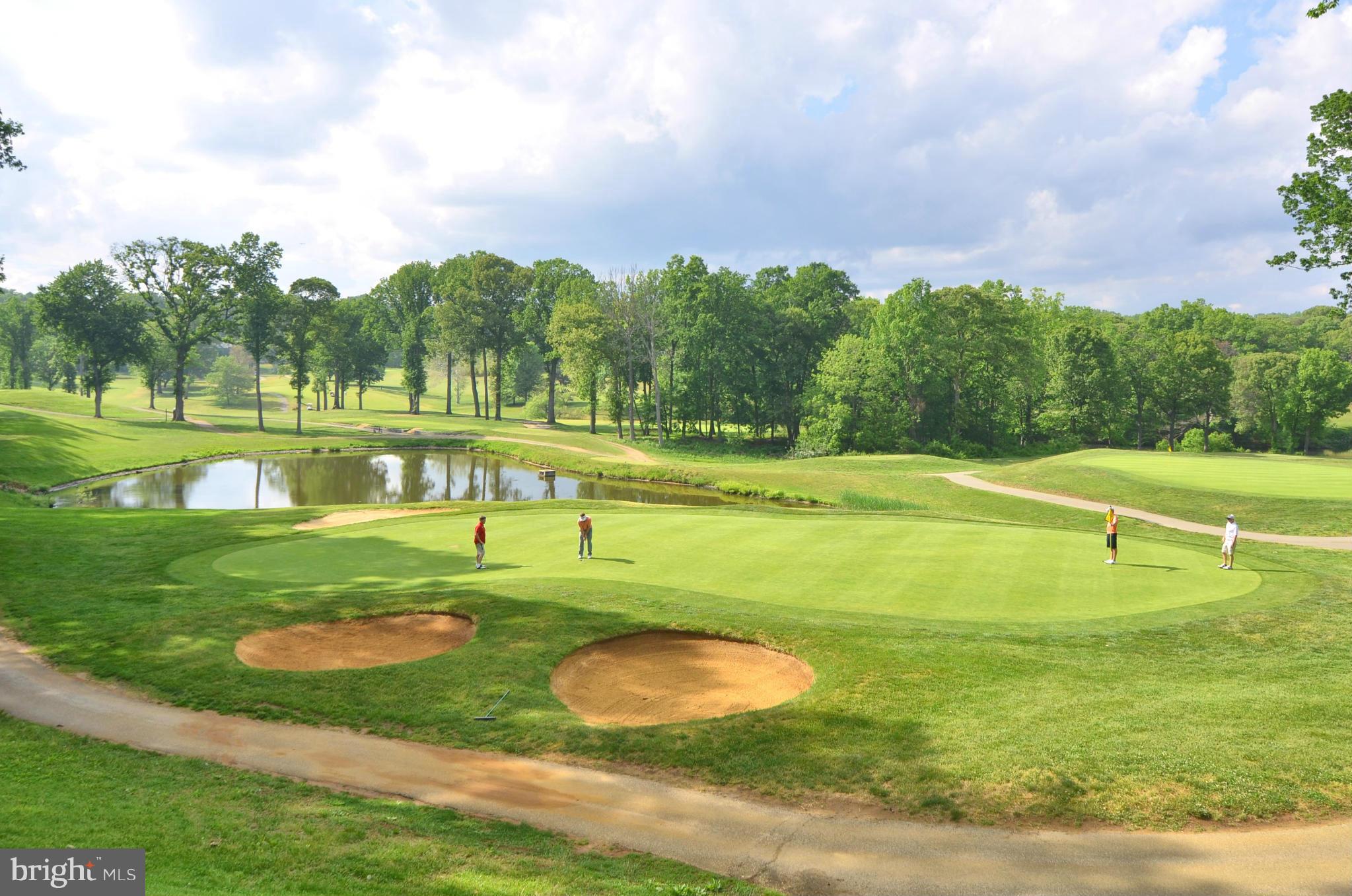 ST ANDREWS CONDOMINIUMS AT BAY HILLS - Residential