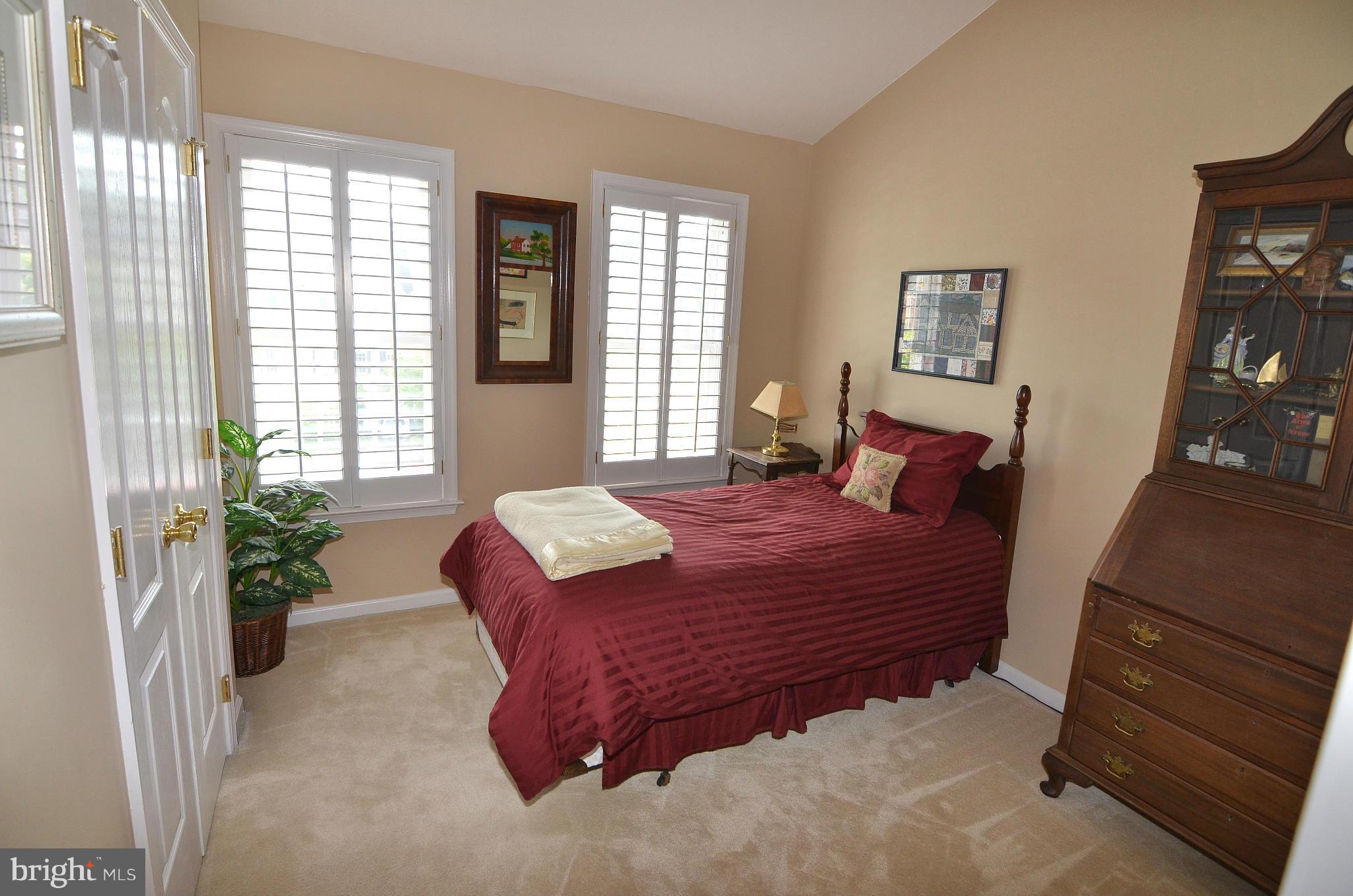 ST ANDREWS CONDOMINIUMS AT BAY HILLS - Residential