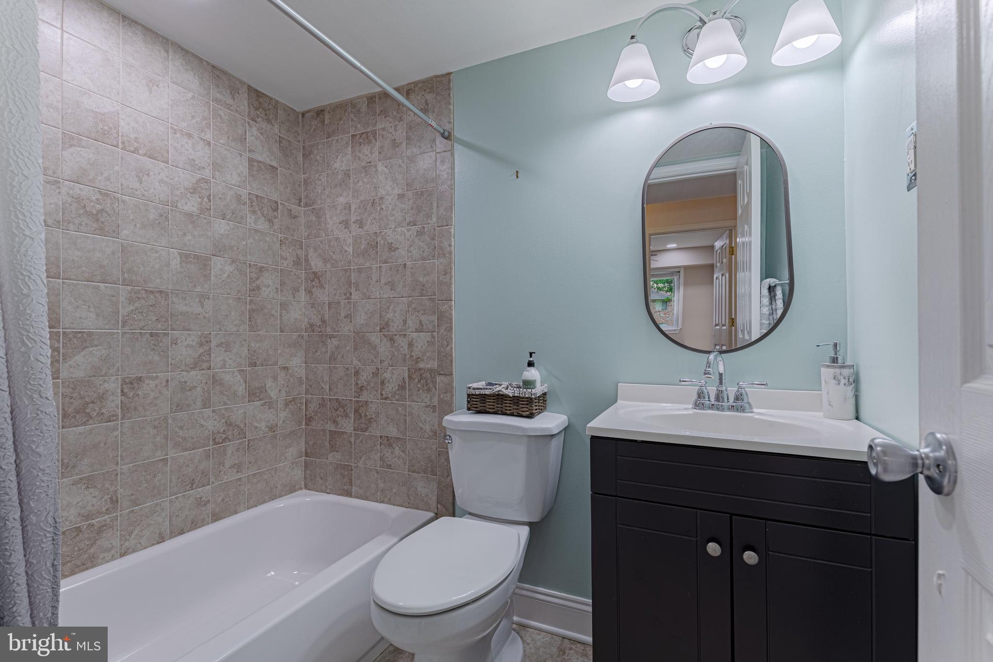 FAIRWINDS ON SEVERN - Residential