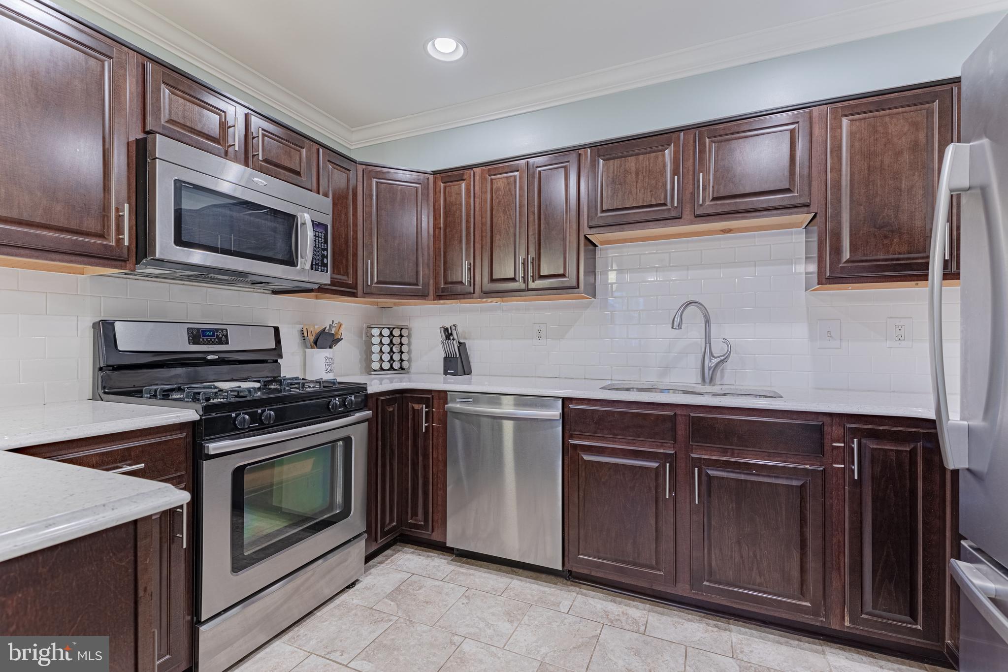 FAIRWINDS ON SEVERN - Residential