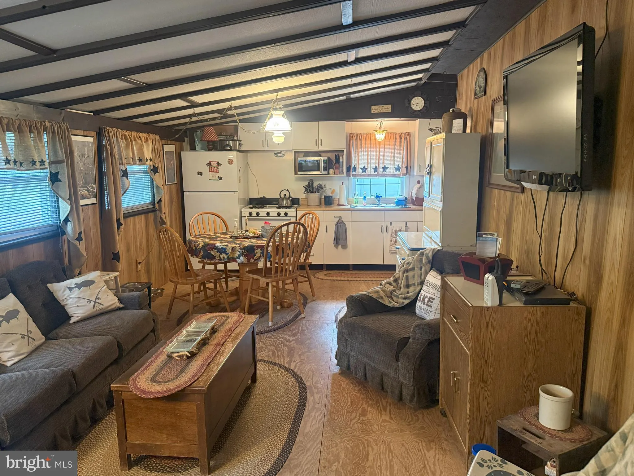 Fayetteville, Pennsylvania 17222, United States, 2 Bedrooms Bedrooms, ,1 BathroomBathrooms,Residential,Active,149134