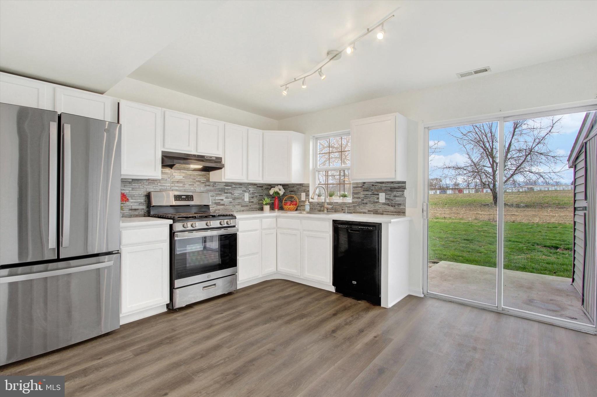 PLUM CREEK VILLAGE - Residential