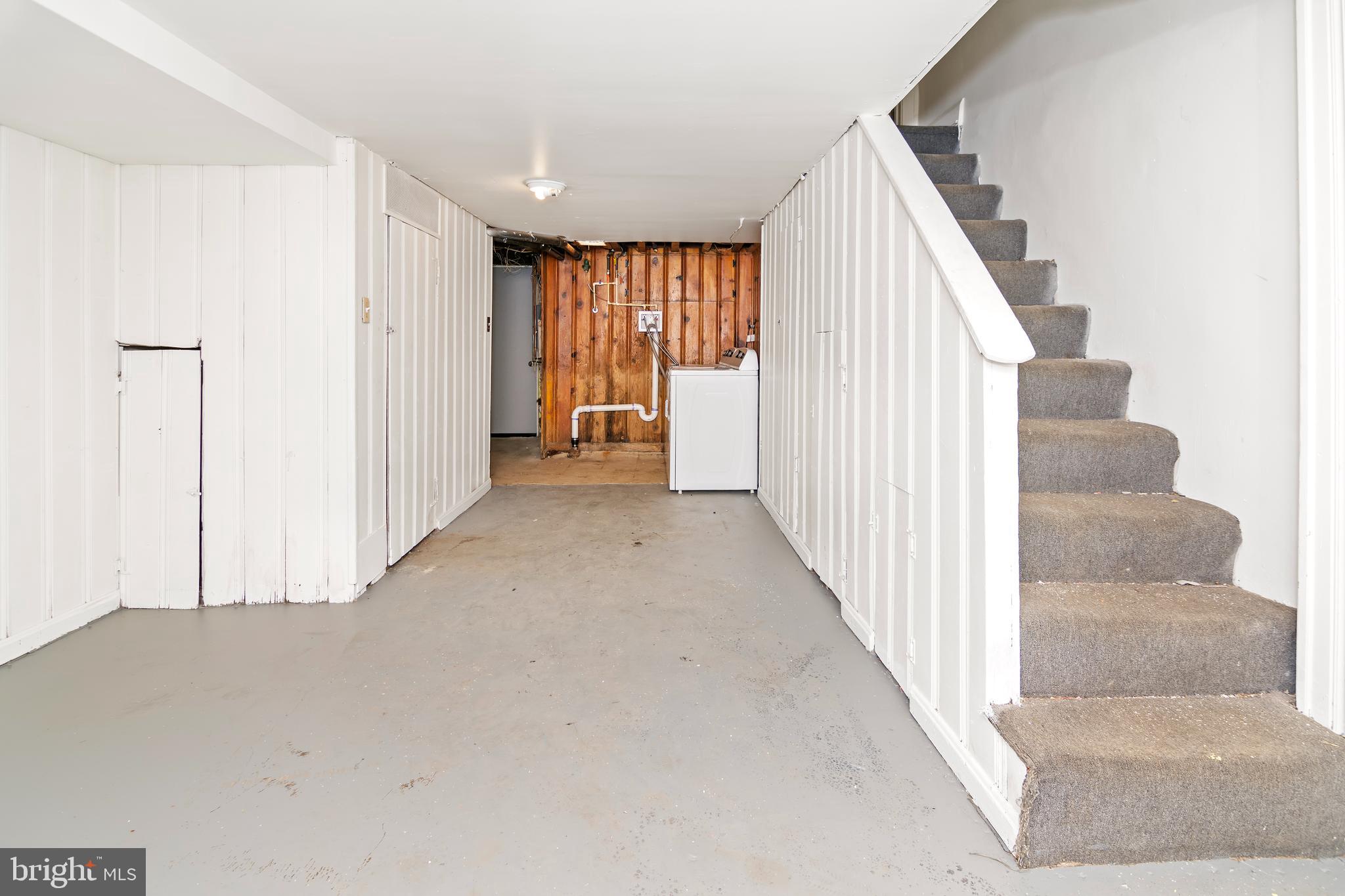 EDMONDSON VILLAGE - Residential Lease