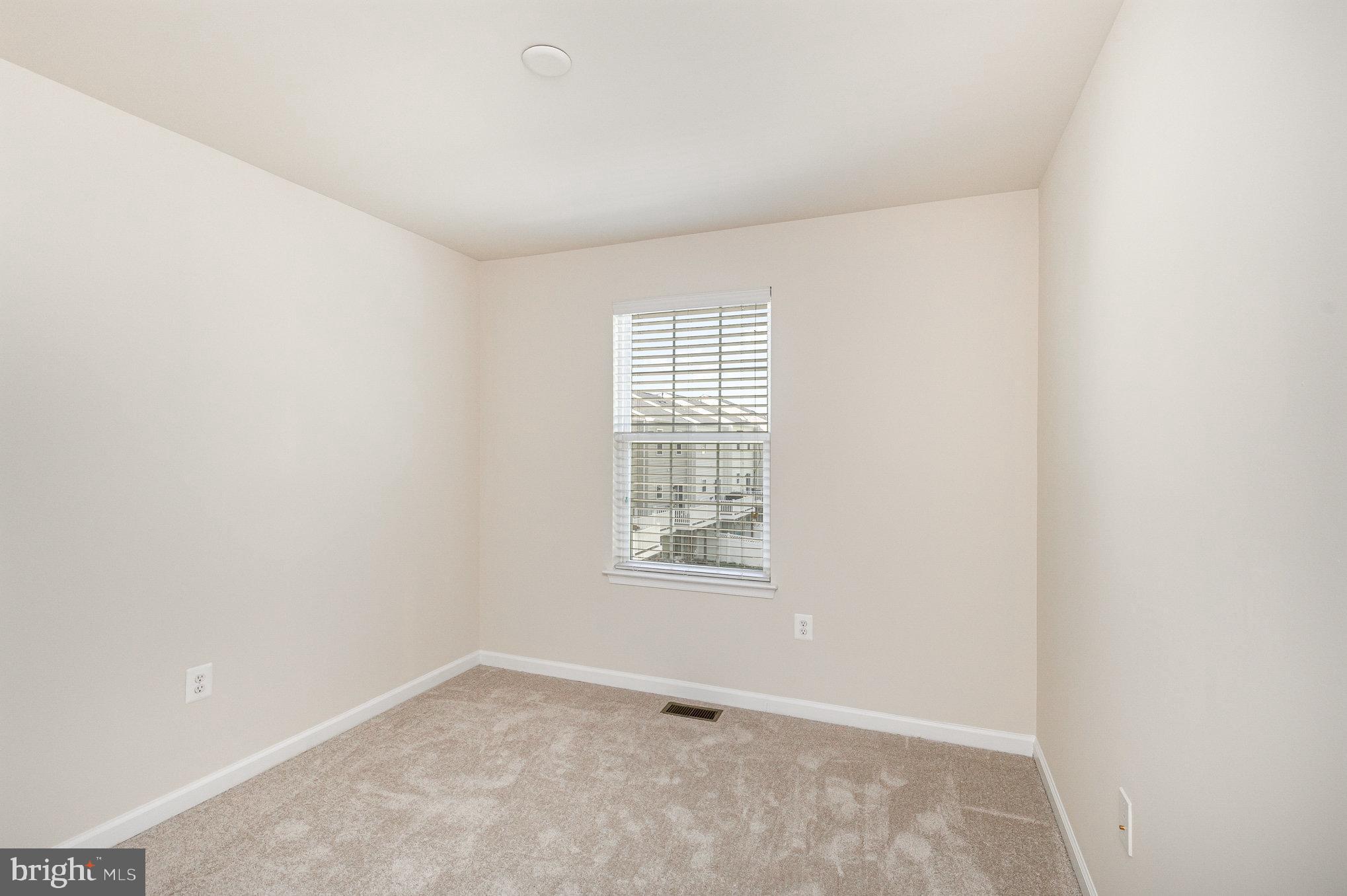 RAPPAHANNOCK LANDING - Residential Lease