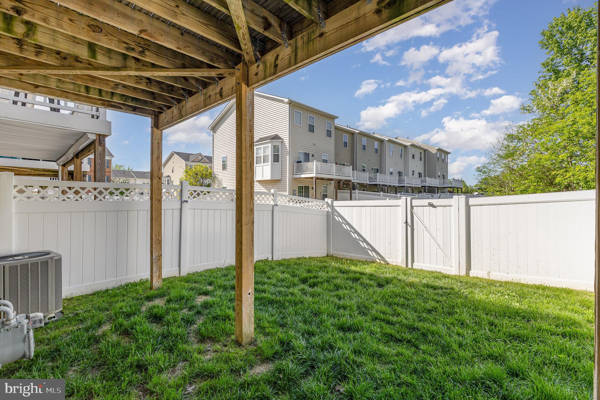 RAPPAHANNOCK LANDING - Residential Lease