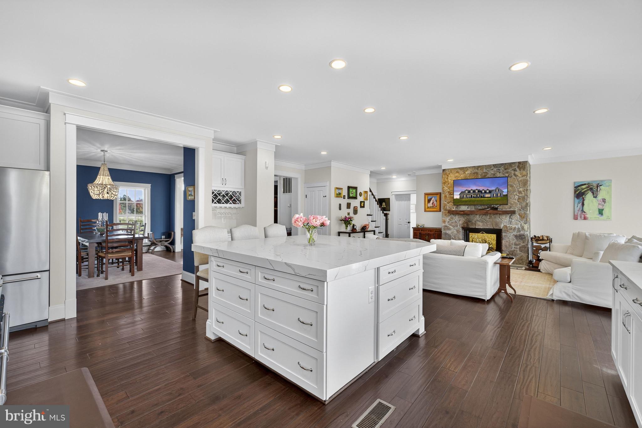 APPLETON FARM ESTATES - Residential