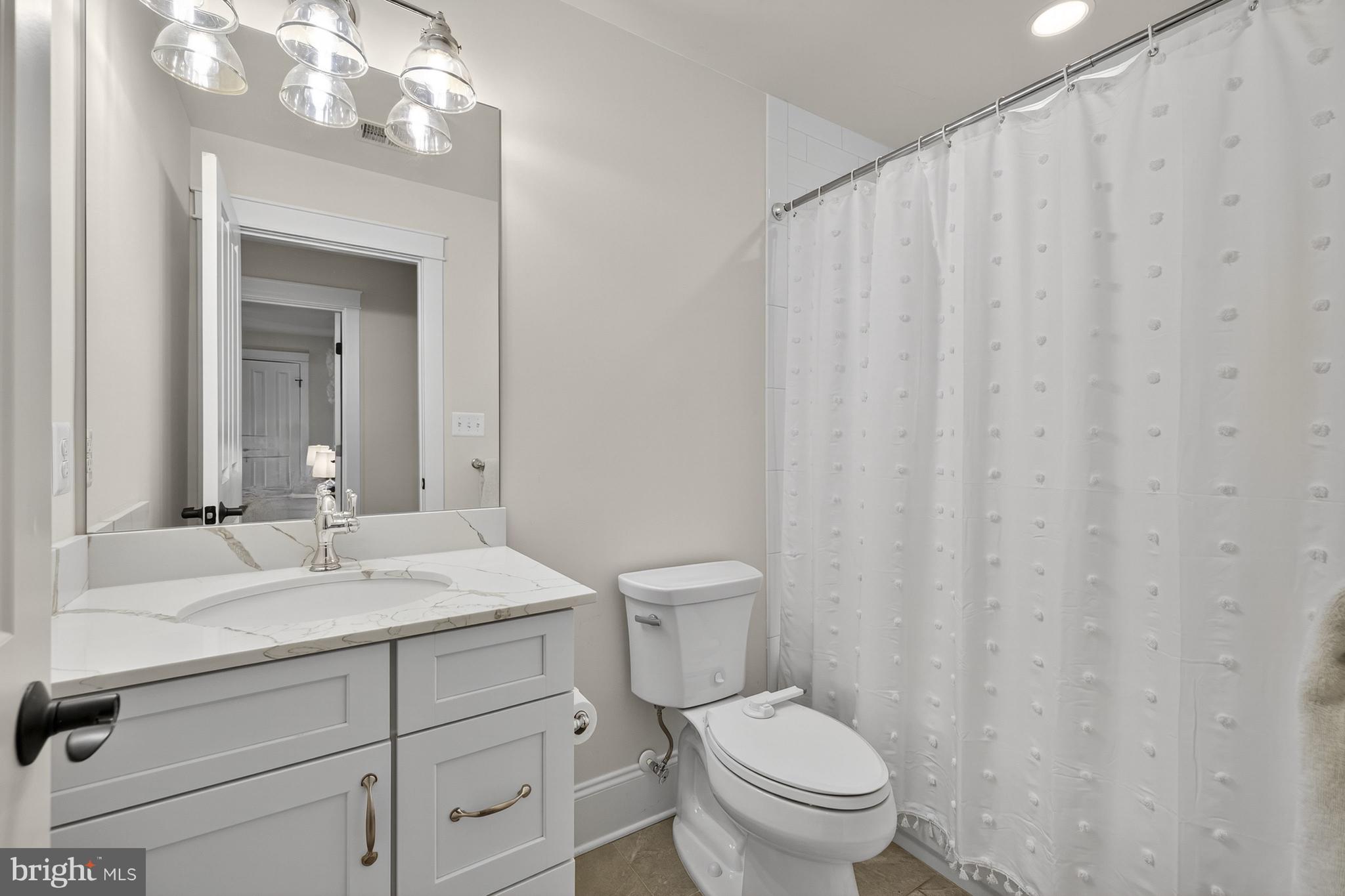 APPLETON FARM ESTATES - Residential