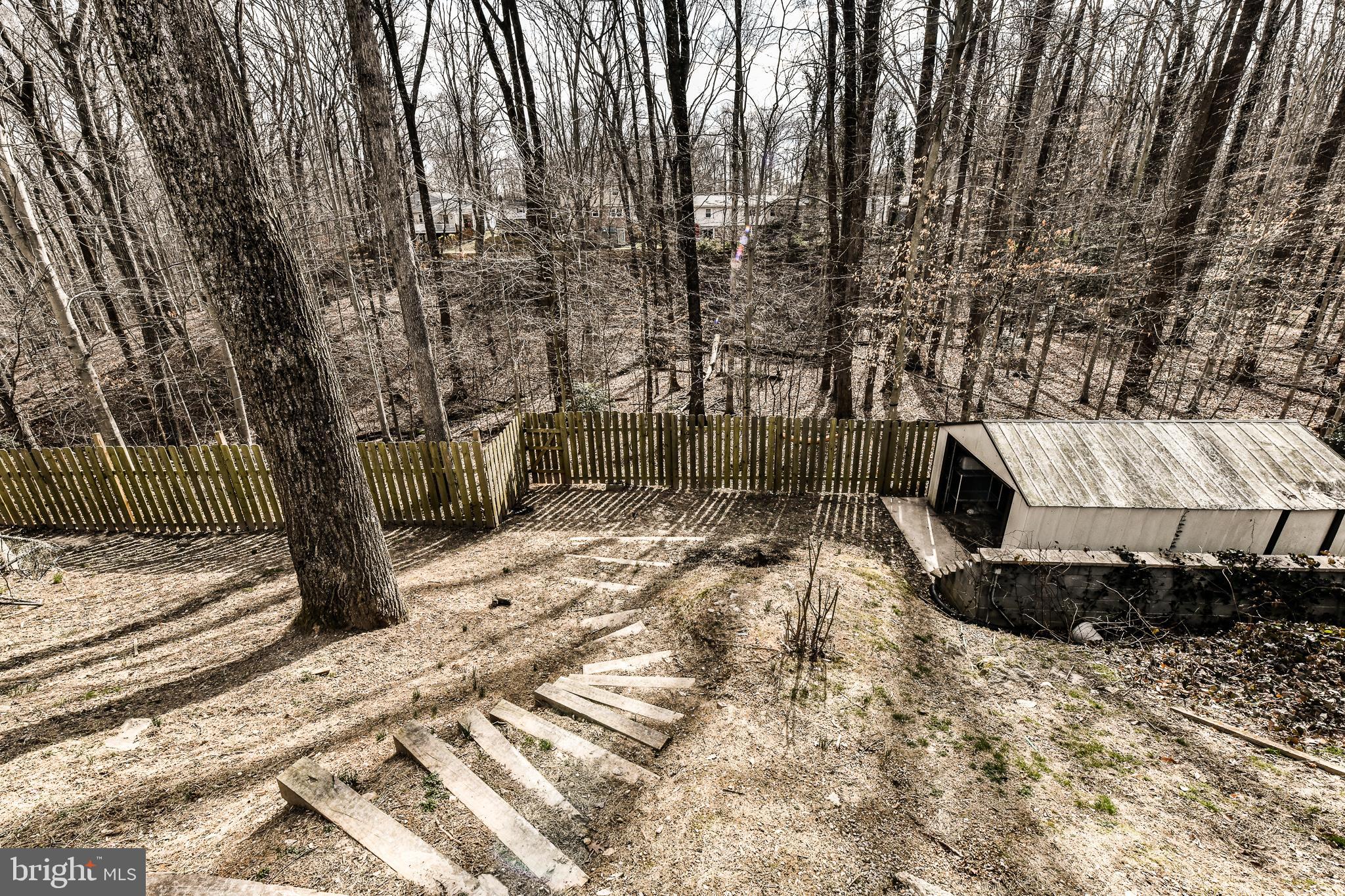 ROLLING VALLEY - Residential Lease