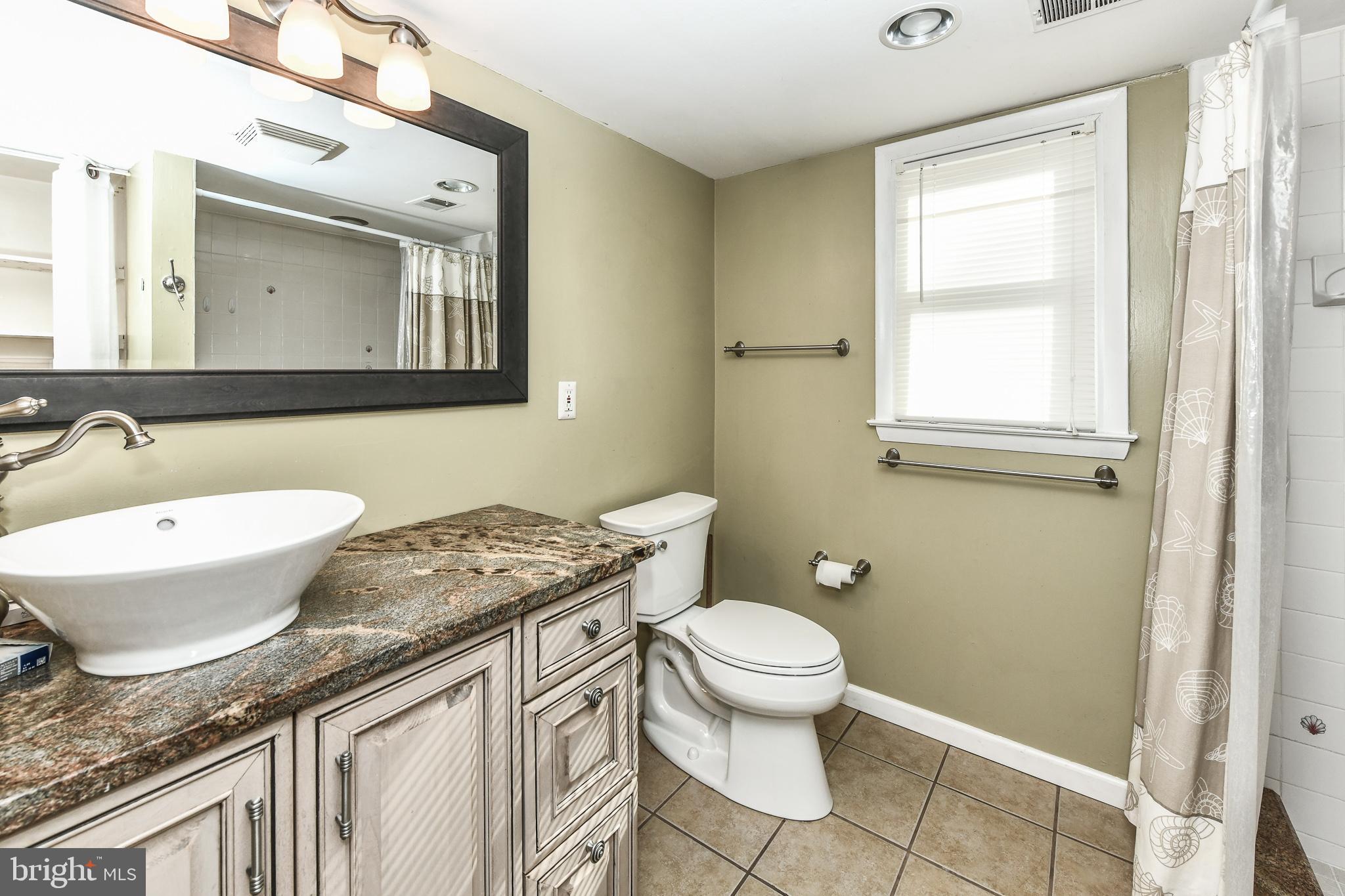 ROLLING VALLEY - Residential Lease