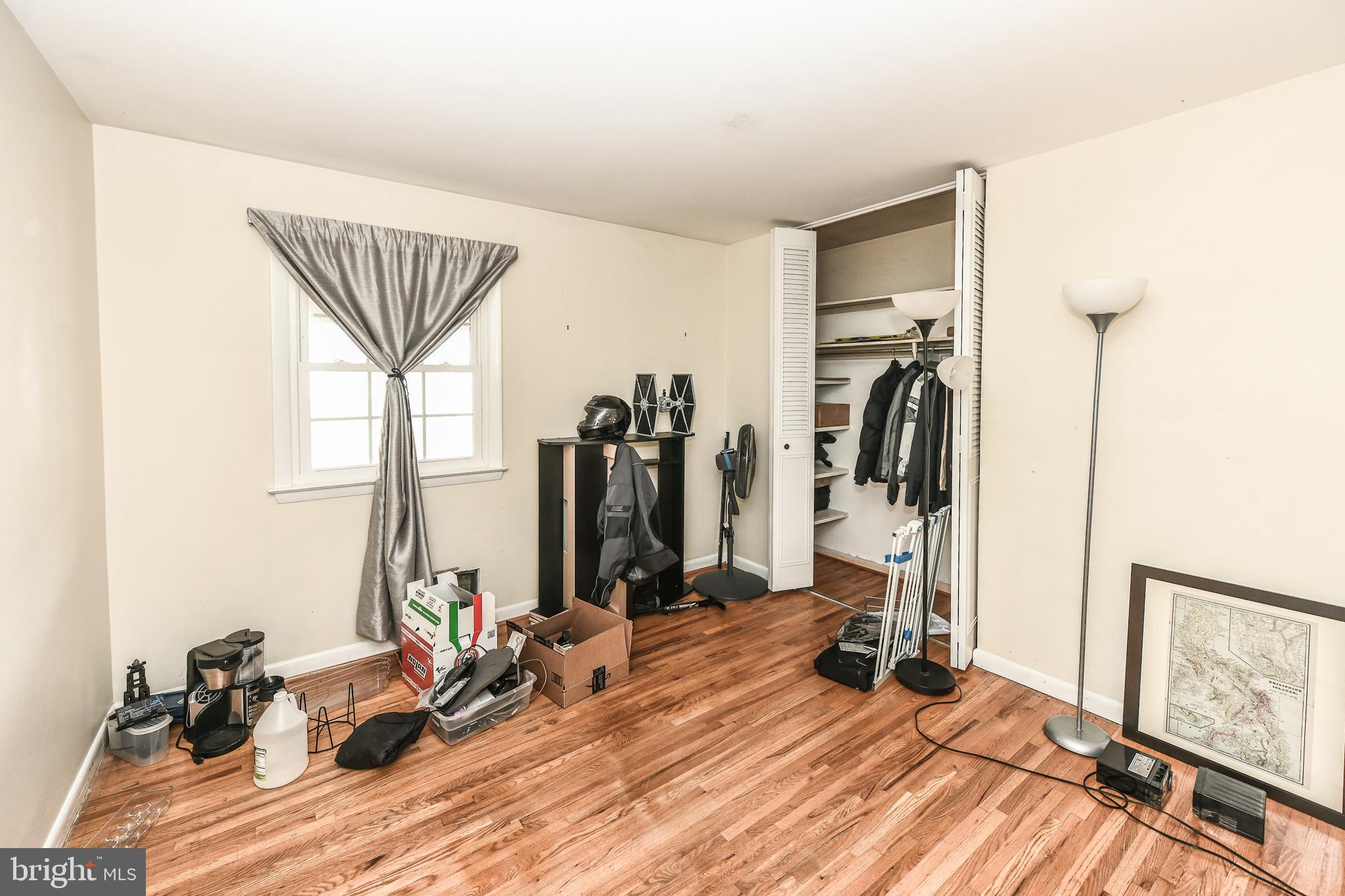 ROLLING VALLEY - Residential Lease