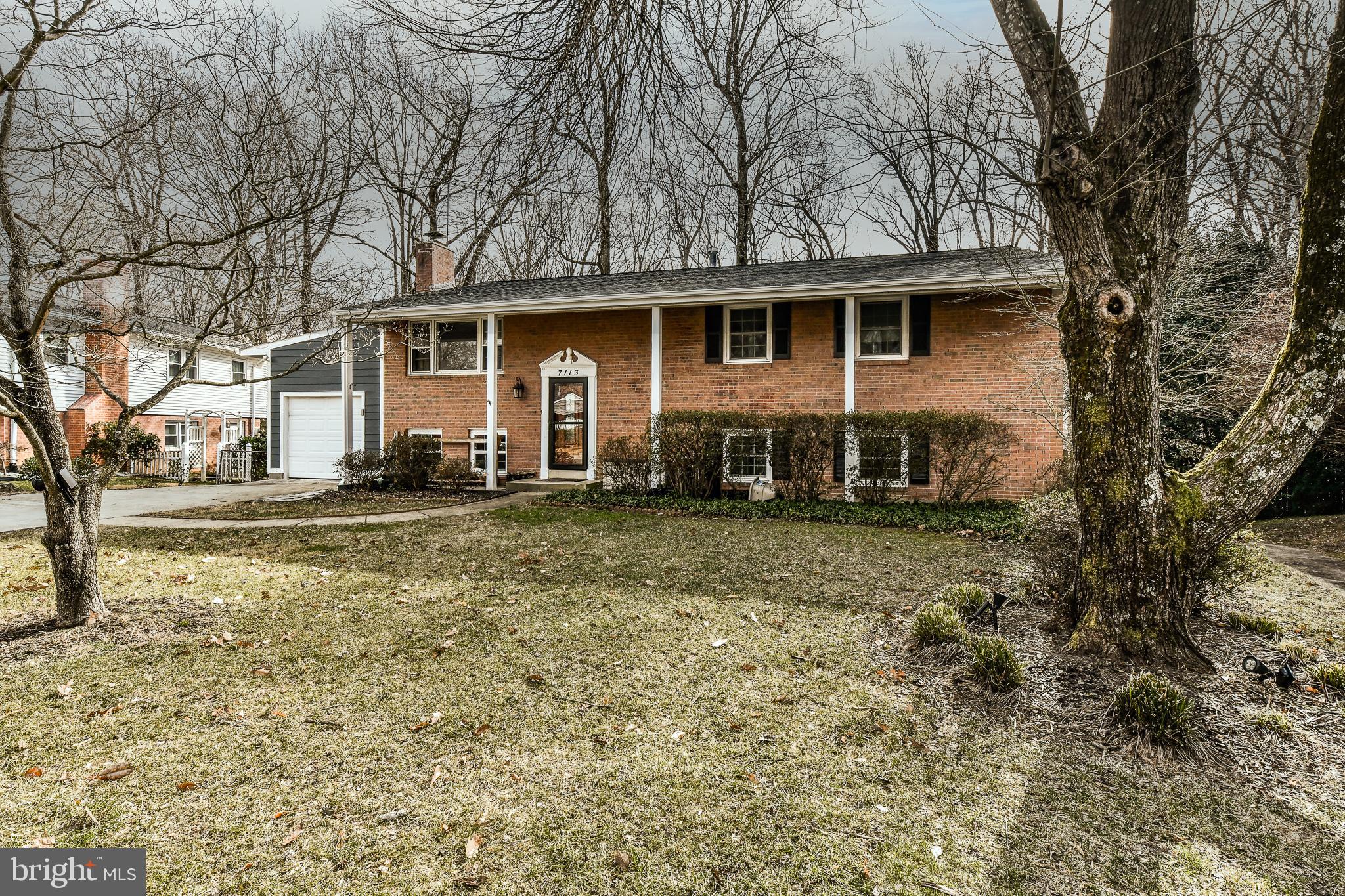 ROLLING VALLEY - Residential Lease