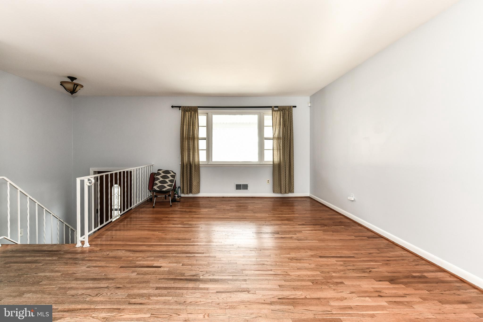 ROLLING VALLEY - Residential Lease