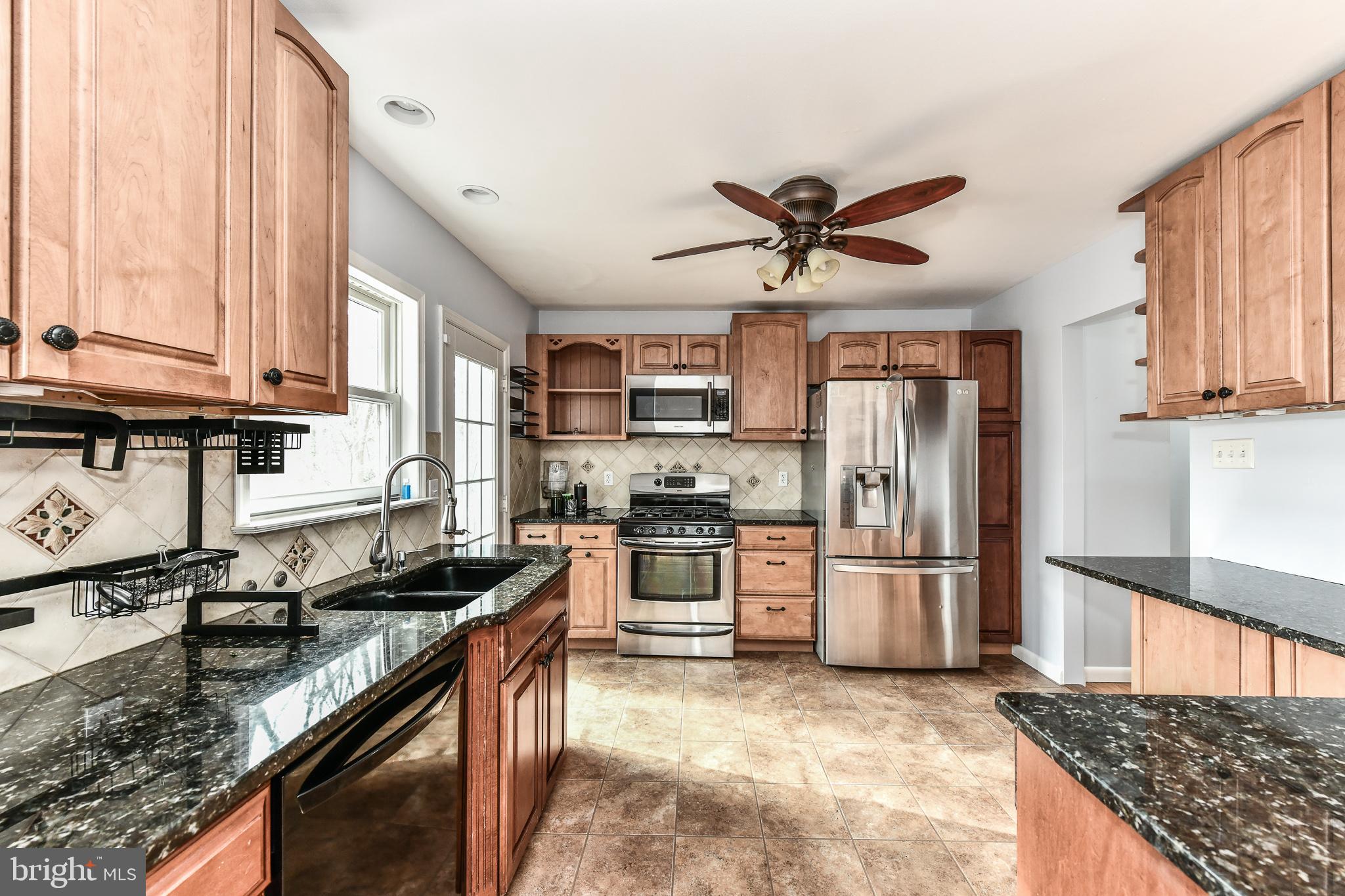 ROLLING VALLEY - Residential Lease