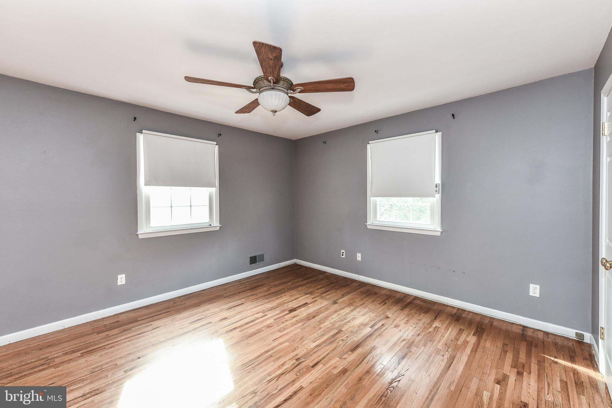 ROLLING VALLEY - Residential Lease