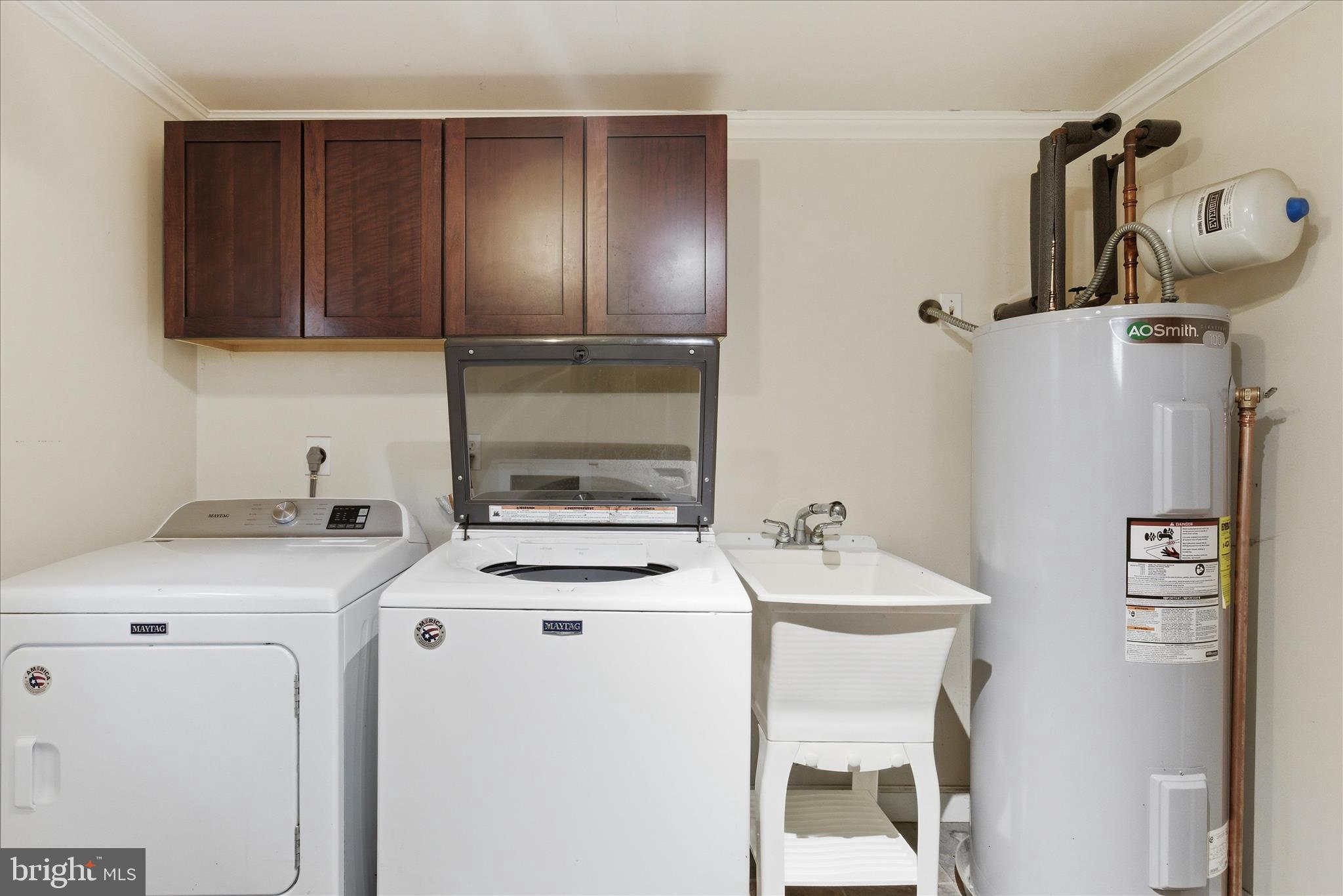 BIRCH MANOR - Residential