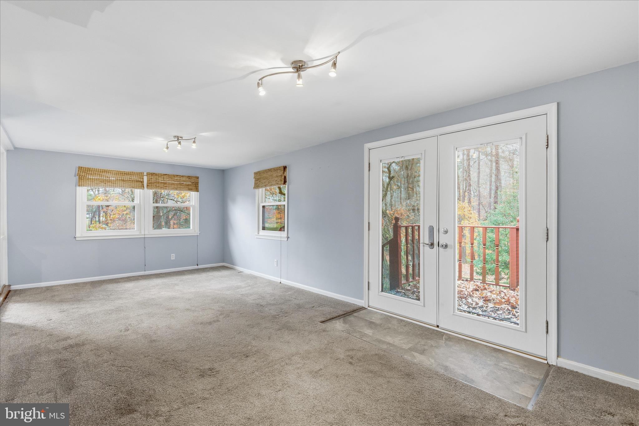 BIRCH MANOR - Residential