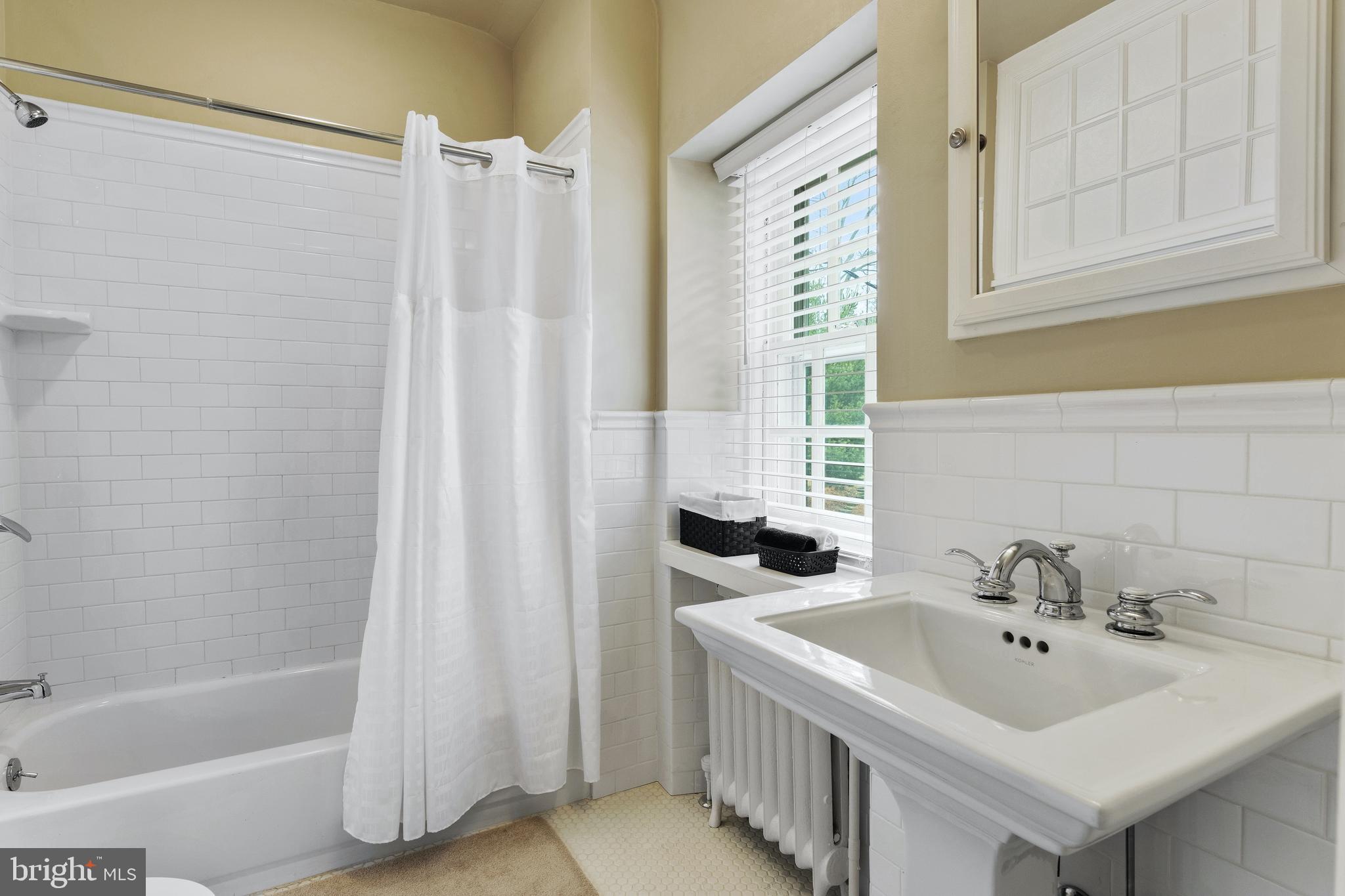 LAVEROCK - Residential