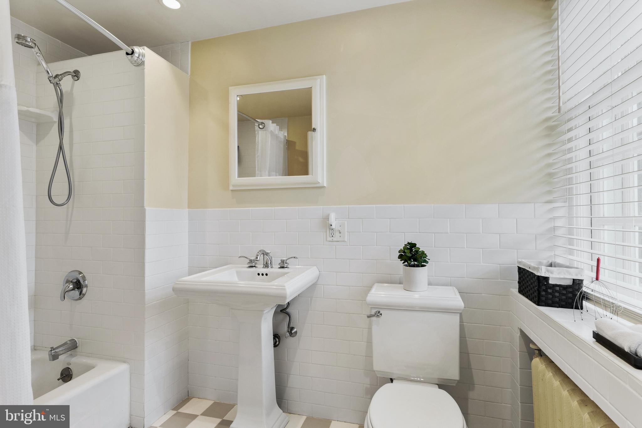 LAVEROCK - Residential