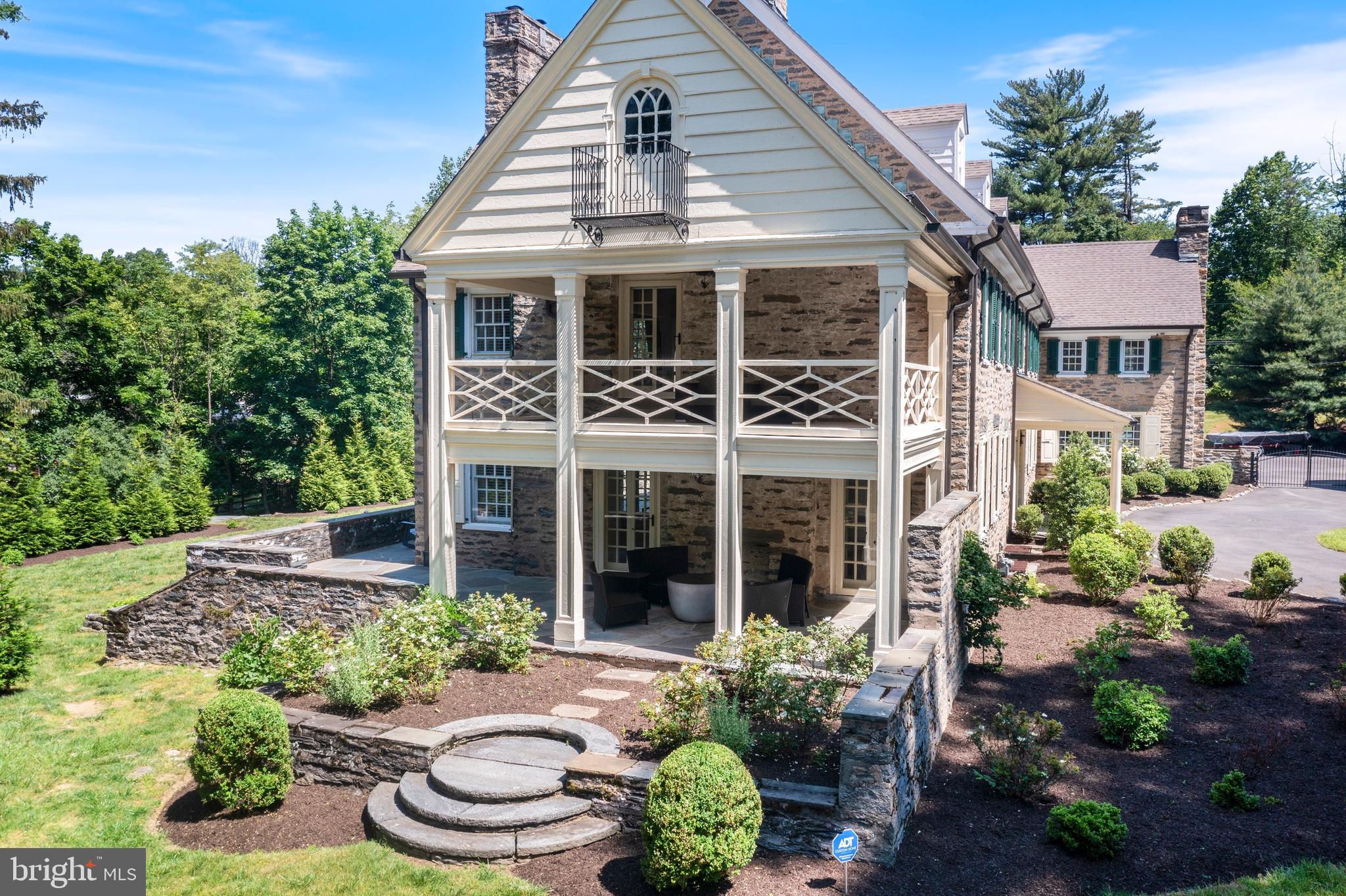 LAVEROCK - Residential