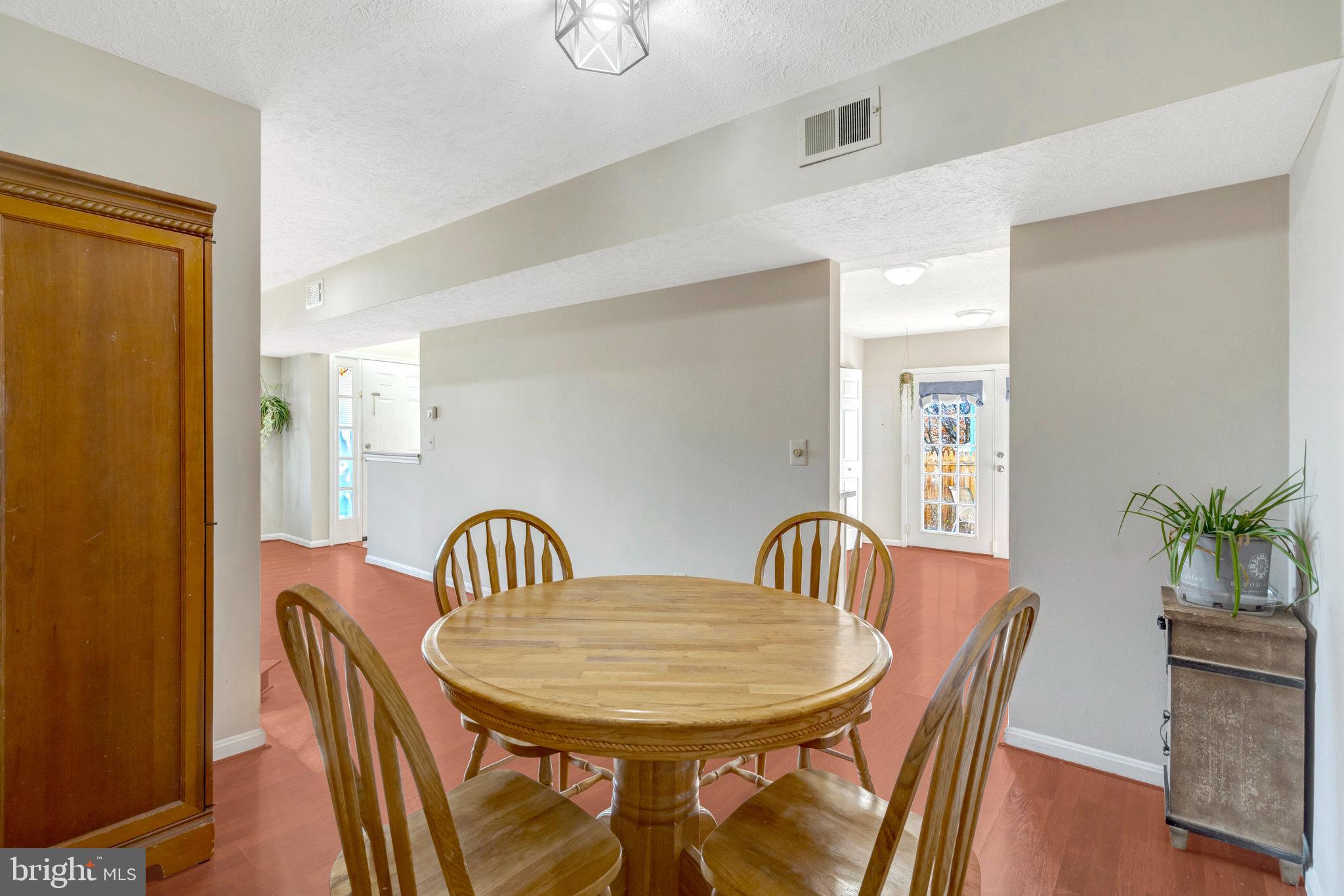 SINGLETONS GROVE - Residential