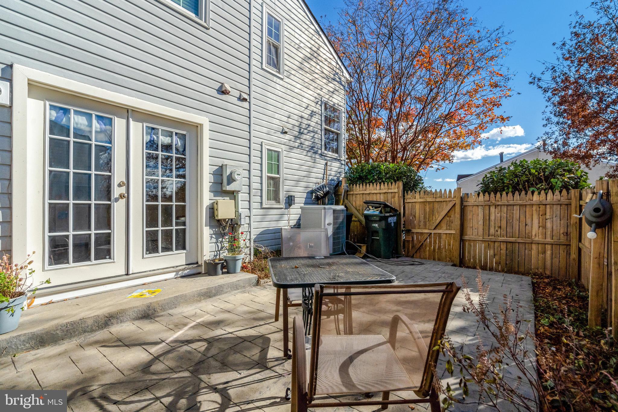 SINGLETONS GROVE - Residential