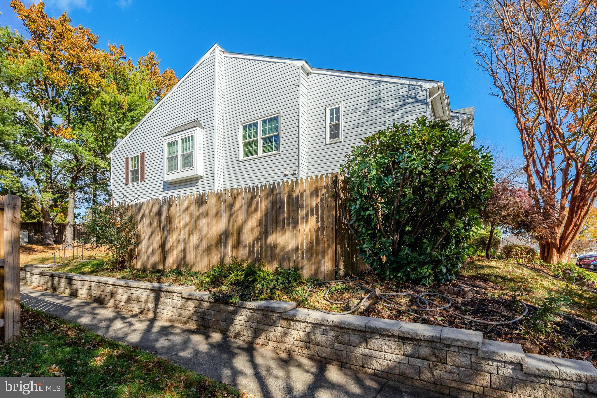 SINGLETONS GROVE - Residential