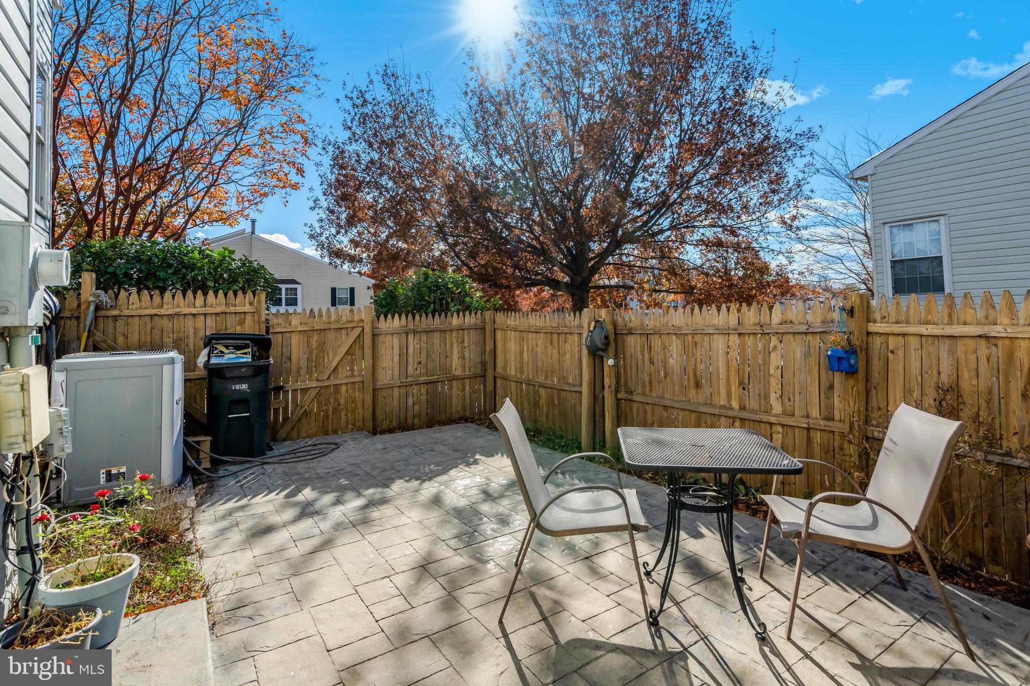 SINGLETONS GROVE - Residential