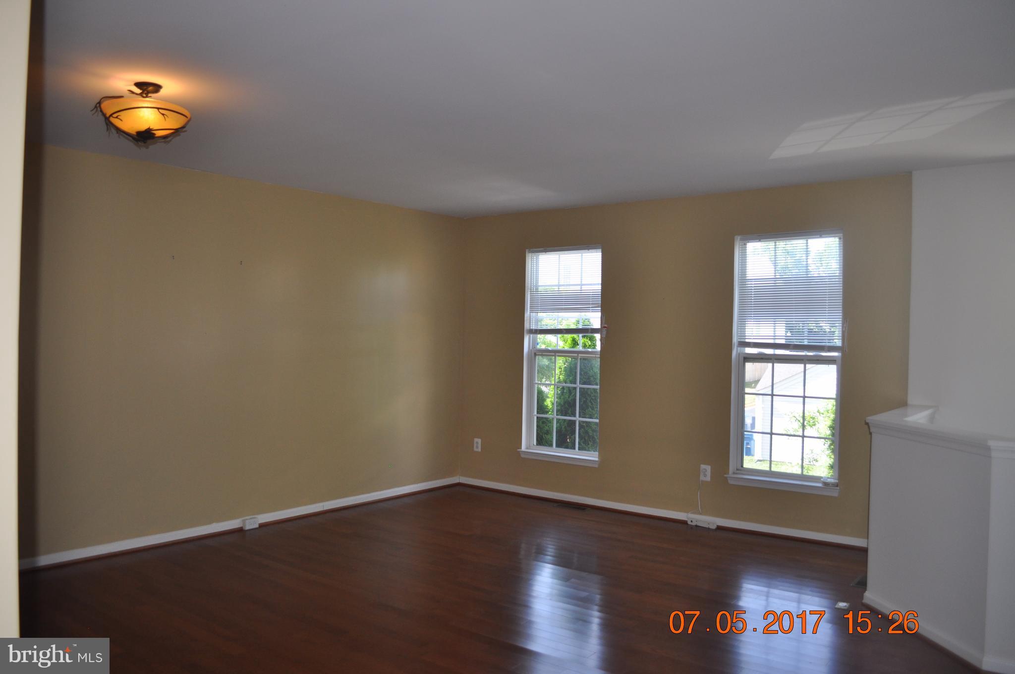 SOUTH RIDING - Residential Lease