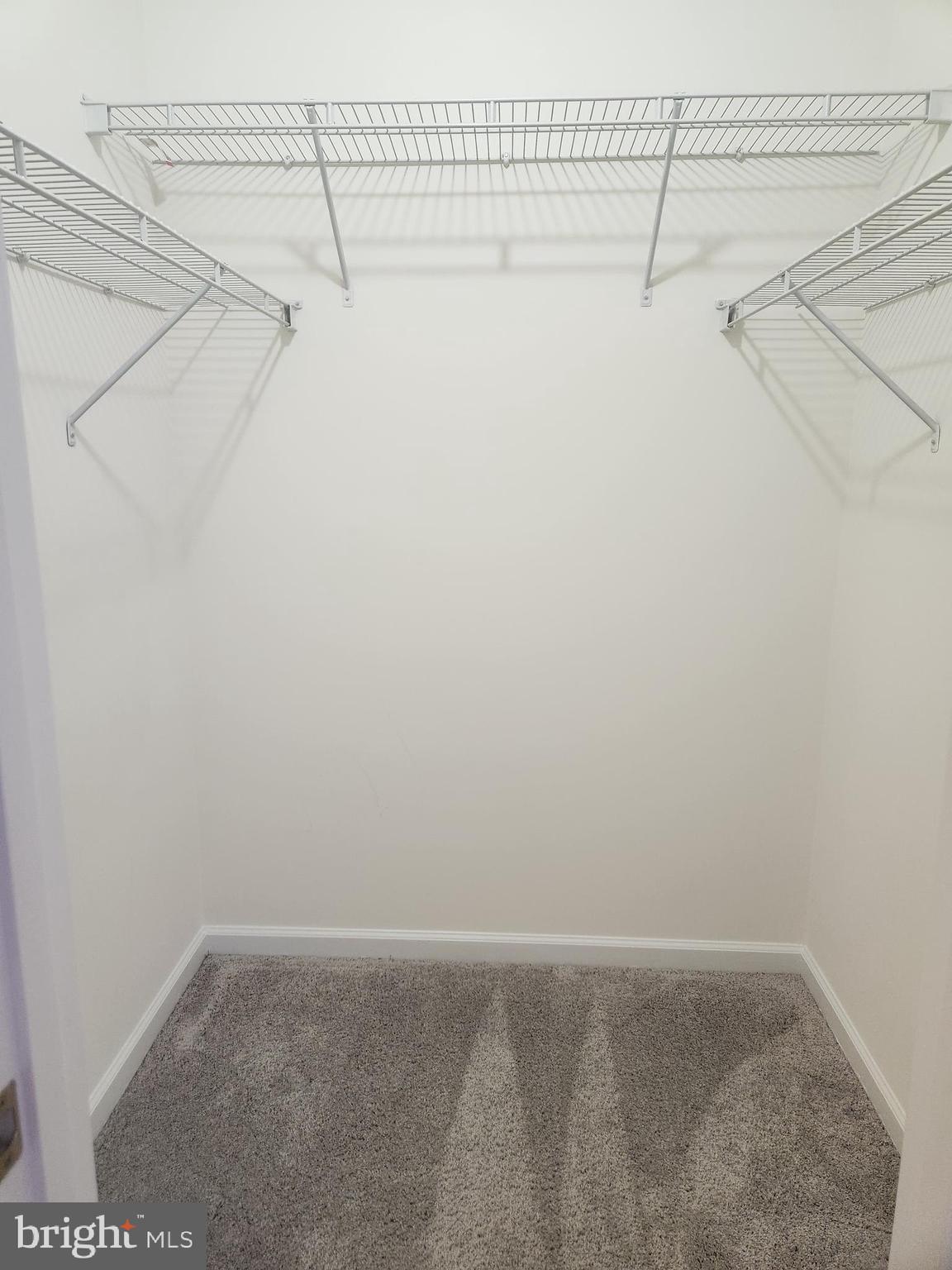 THE TOWNES OF RIDGEWAY - Residential Lease