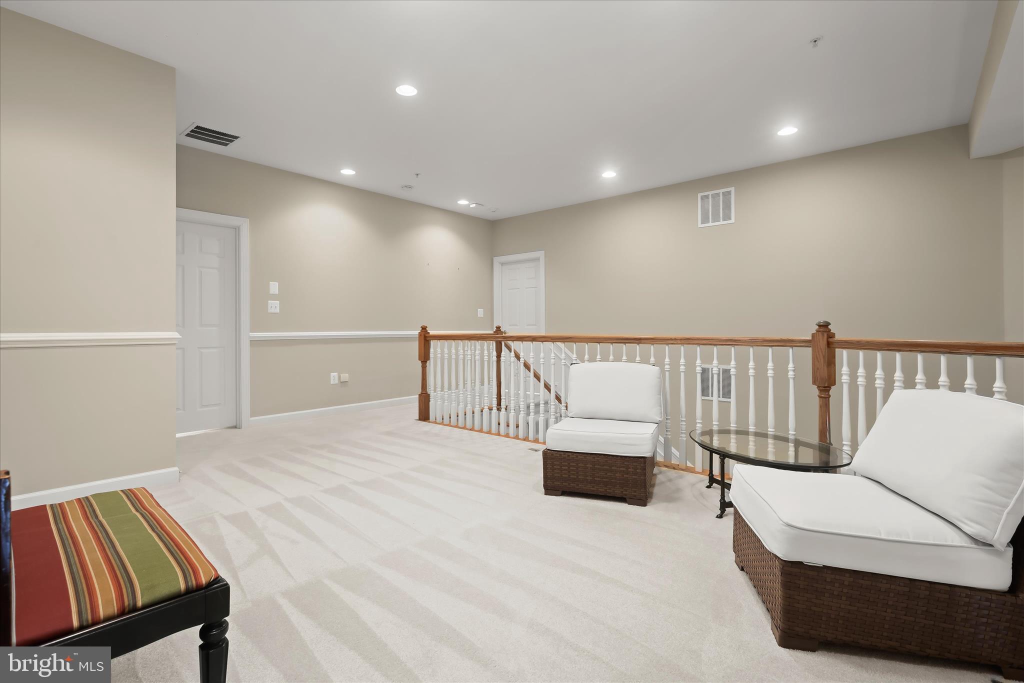 COURTYARDS AT WAVERLY WOODS - Residential