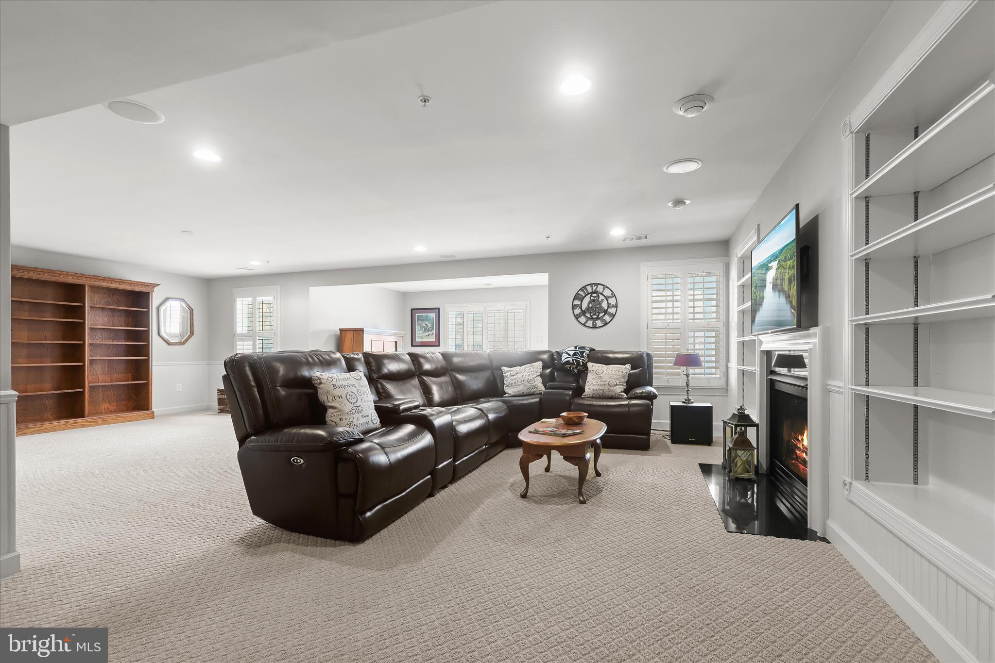 COURTYARDS AT WAVERLY WOODS - Residential