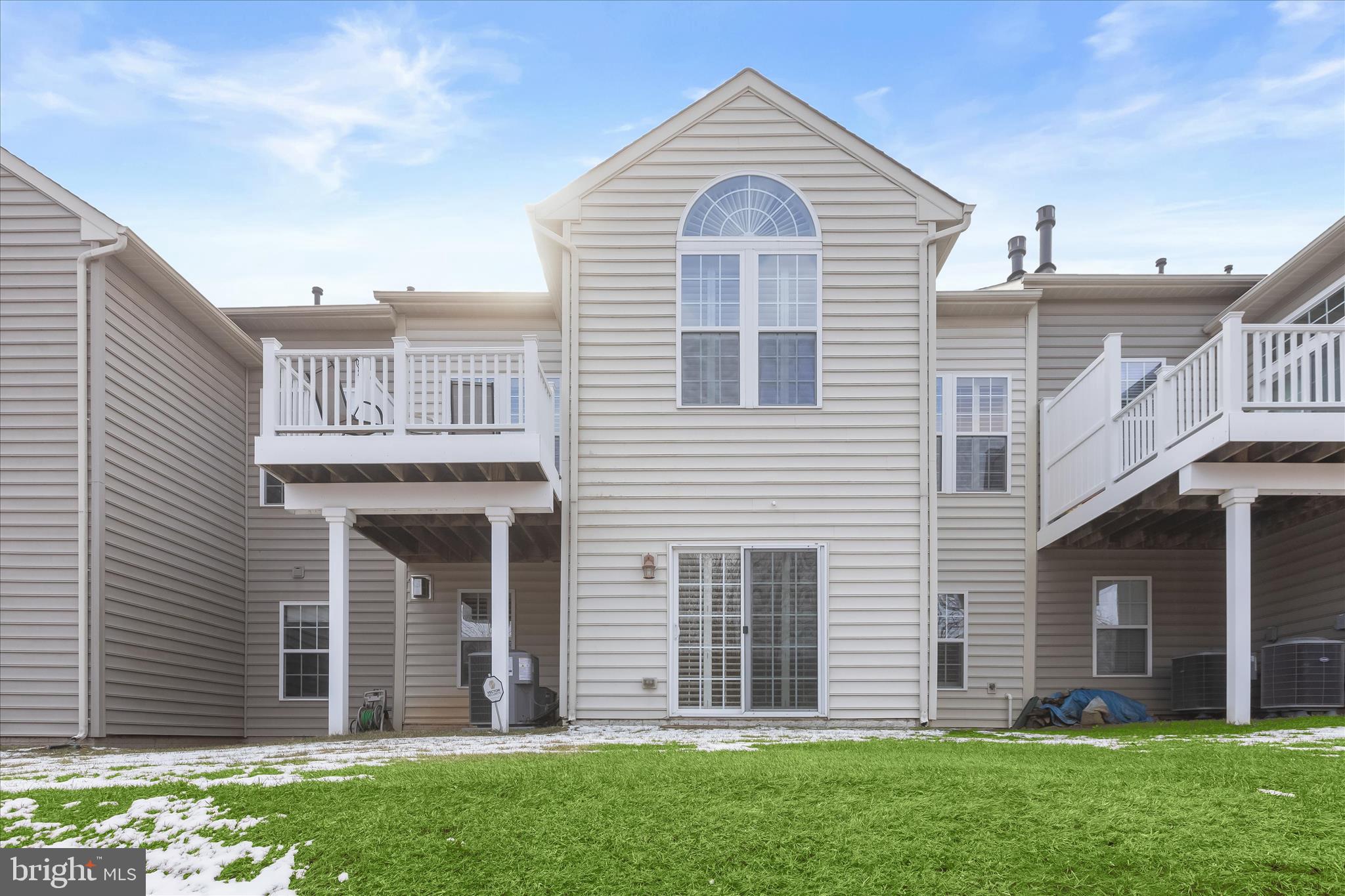 COURTYARDS AT WAVERLY WOODS - Residential