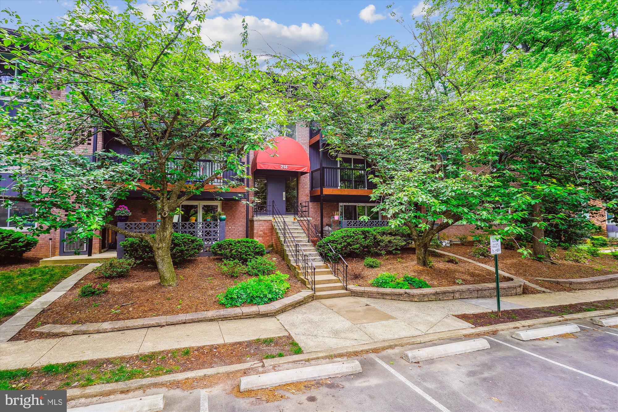 PARK TERRACE - Residential